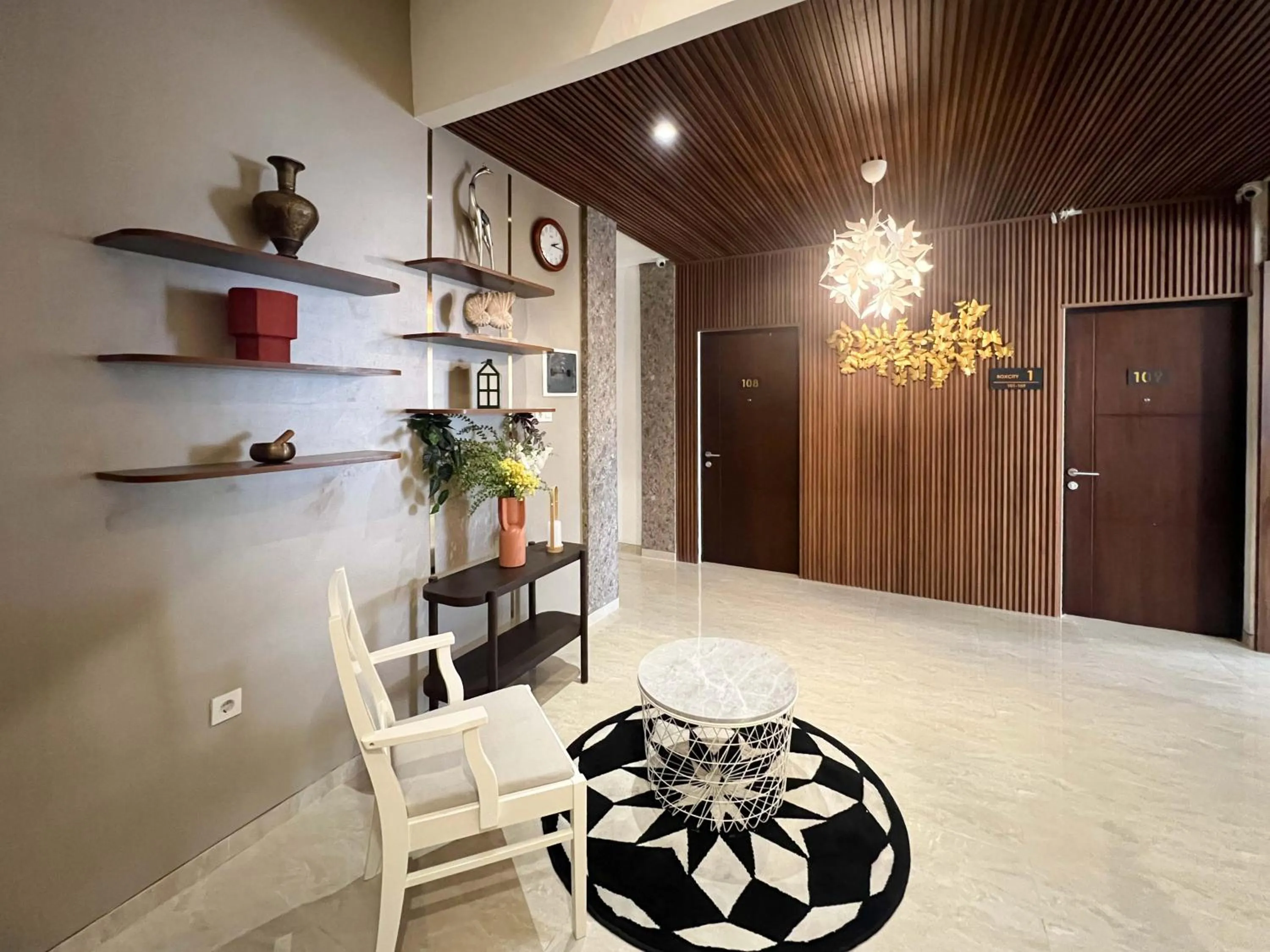 Lobby or reception in Box City Hotel Mojokerto