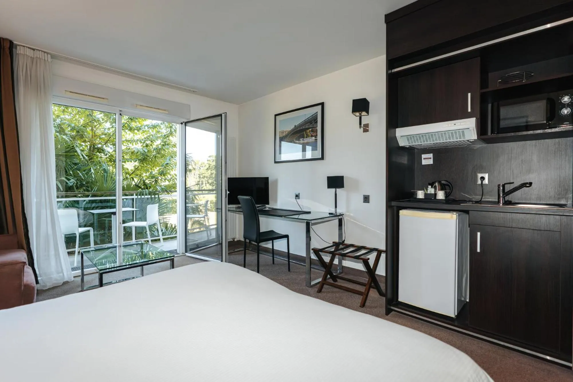 Photo of the whole room, Bed in Westotel Life Nantes Carquefou