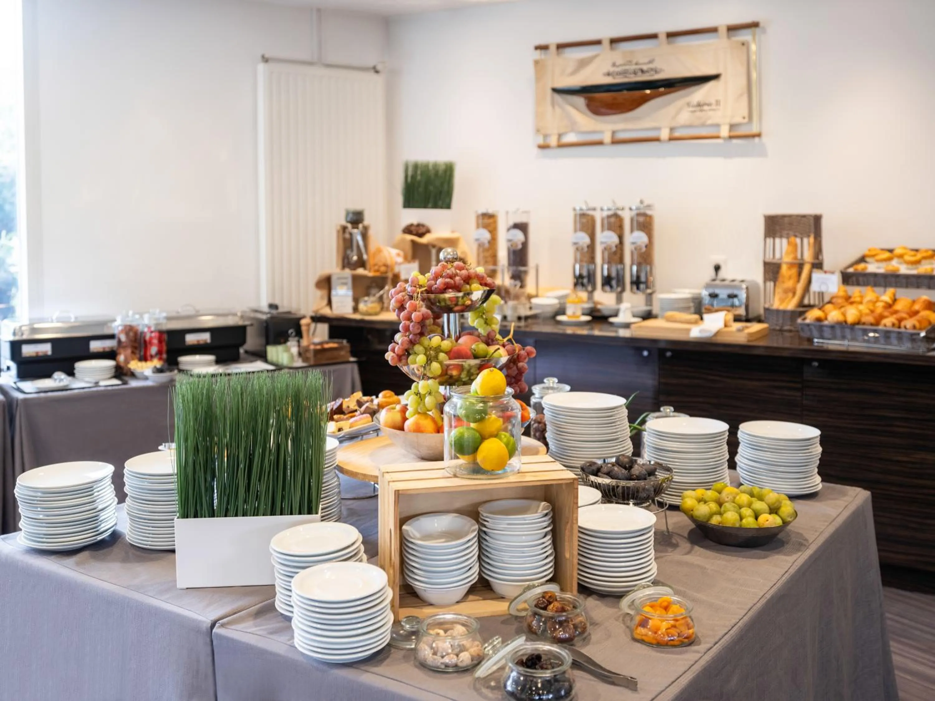 Breakfast in Westotel Life Nantes Carquefou