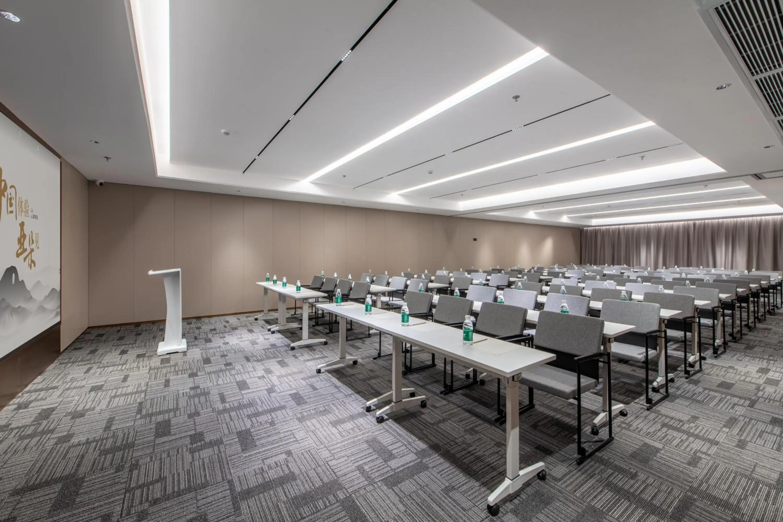 Atour Hotel Shenzhen Pingshan Kengzi Metro Station