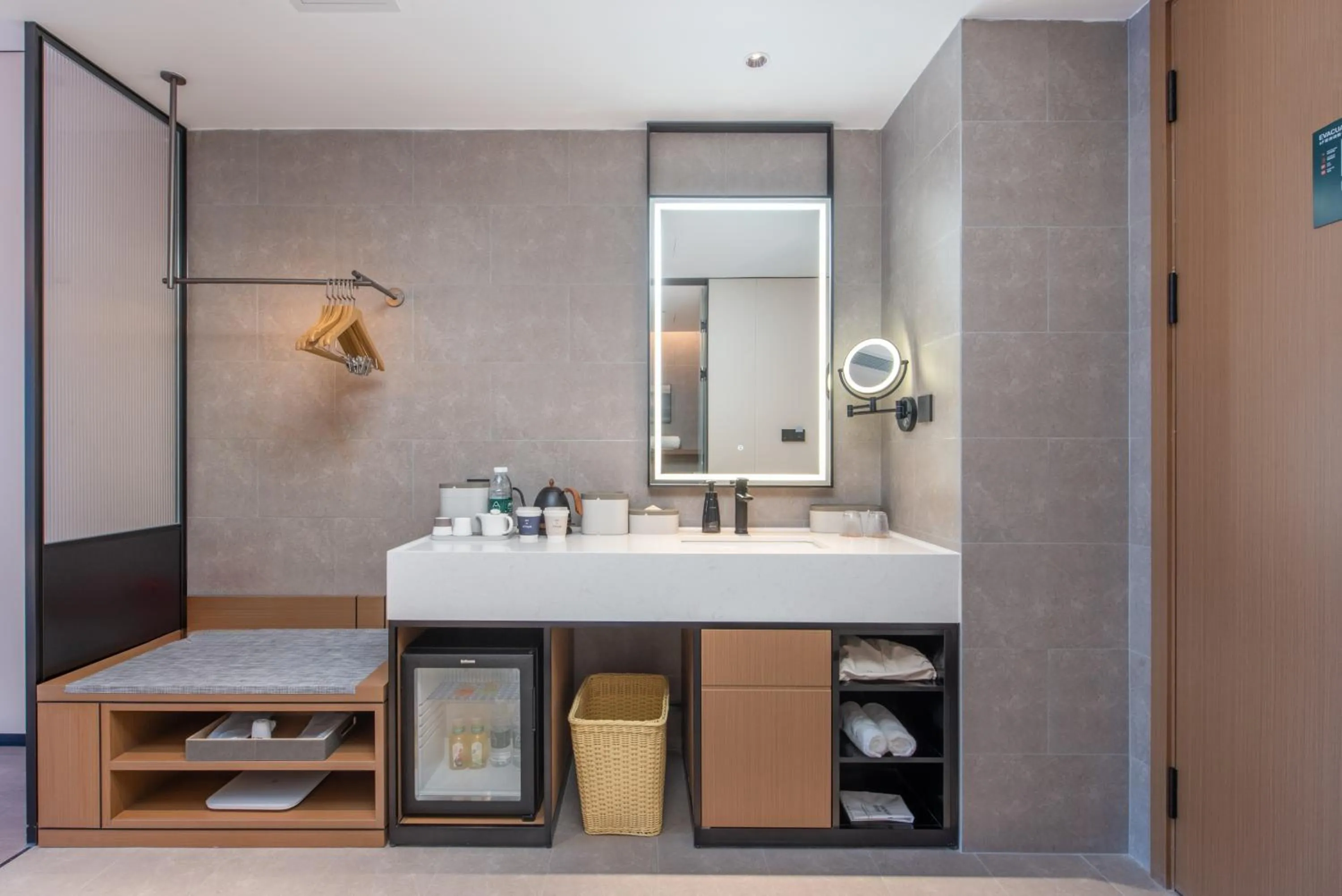 Atour Hotel Shenzhen Pingshan Kengzi Metro Station