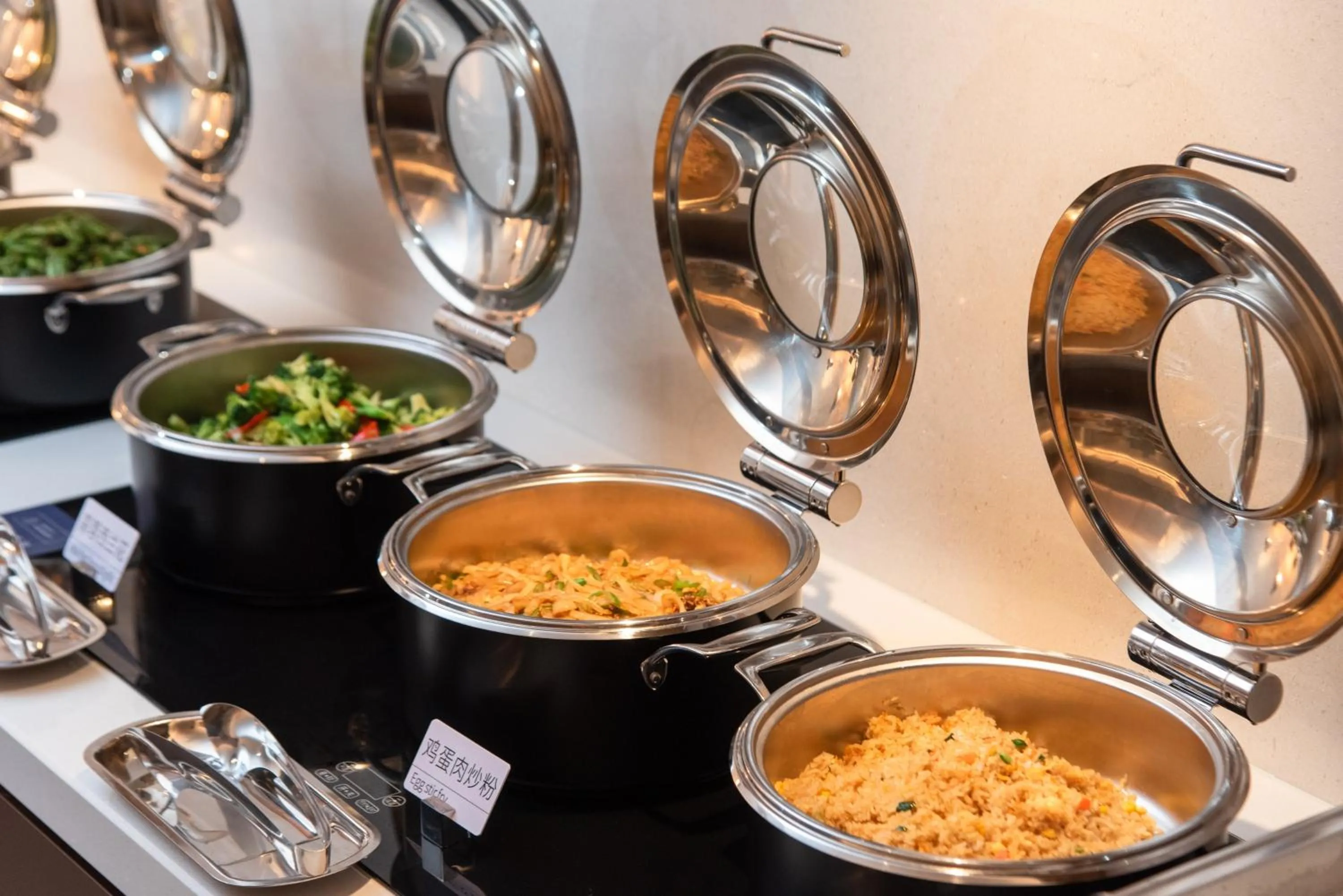 Buffet breakfast in Atour Hotel Shenzhen Pingshan Kengzi Metro Station