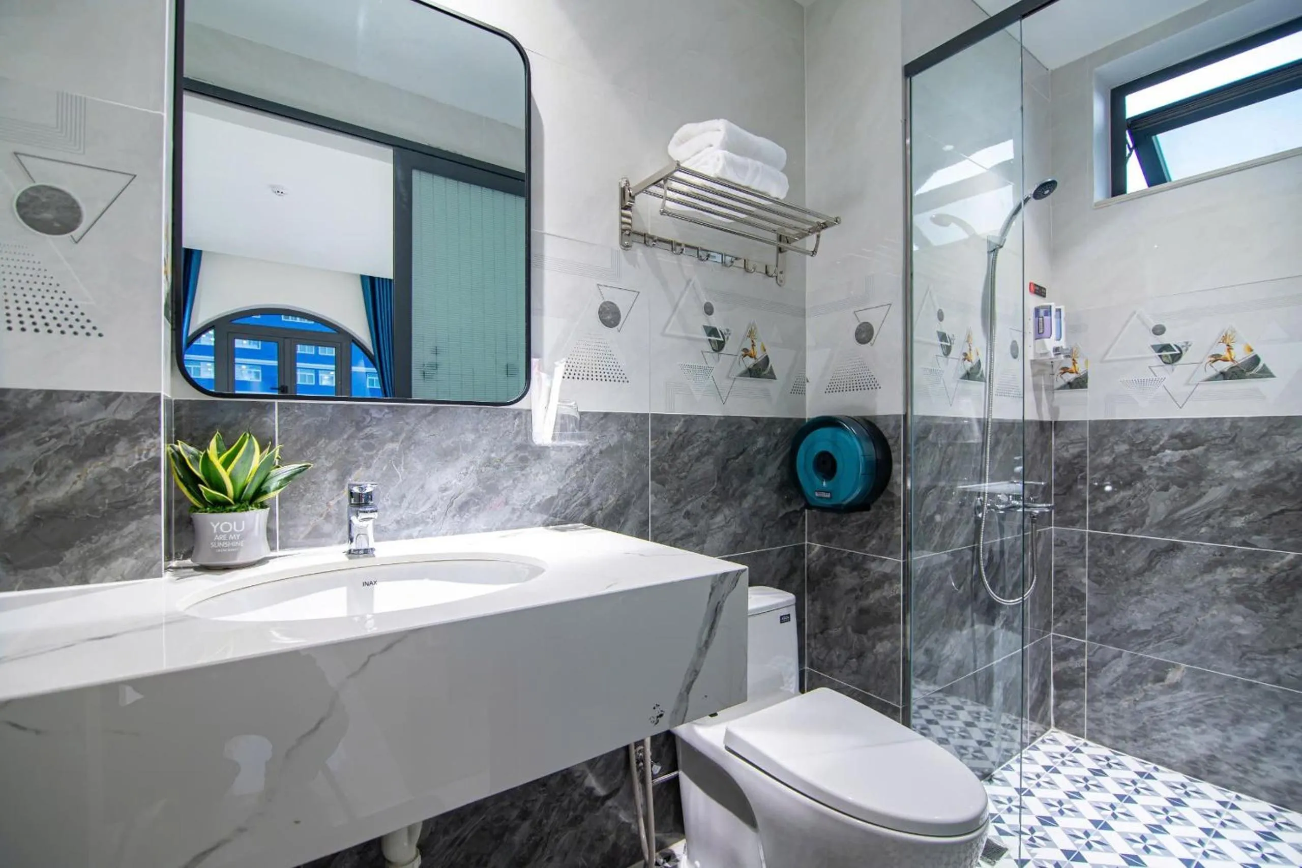 Bin Bin Hotel 14 Near Vstar School D7