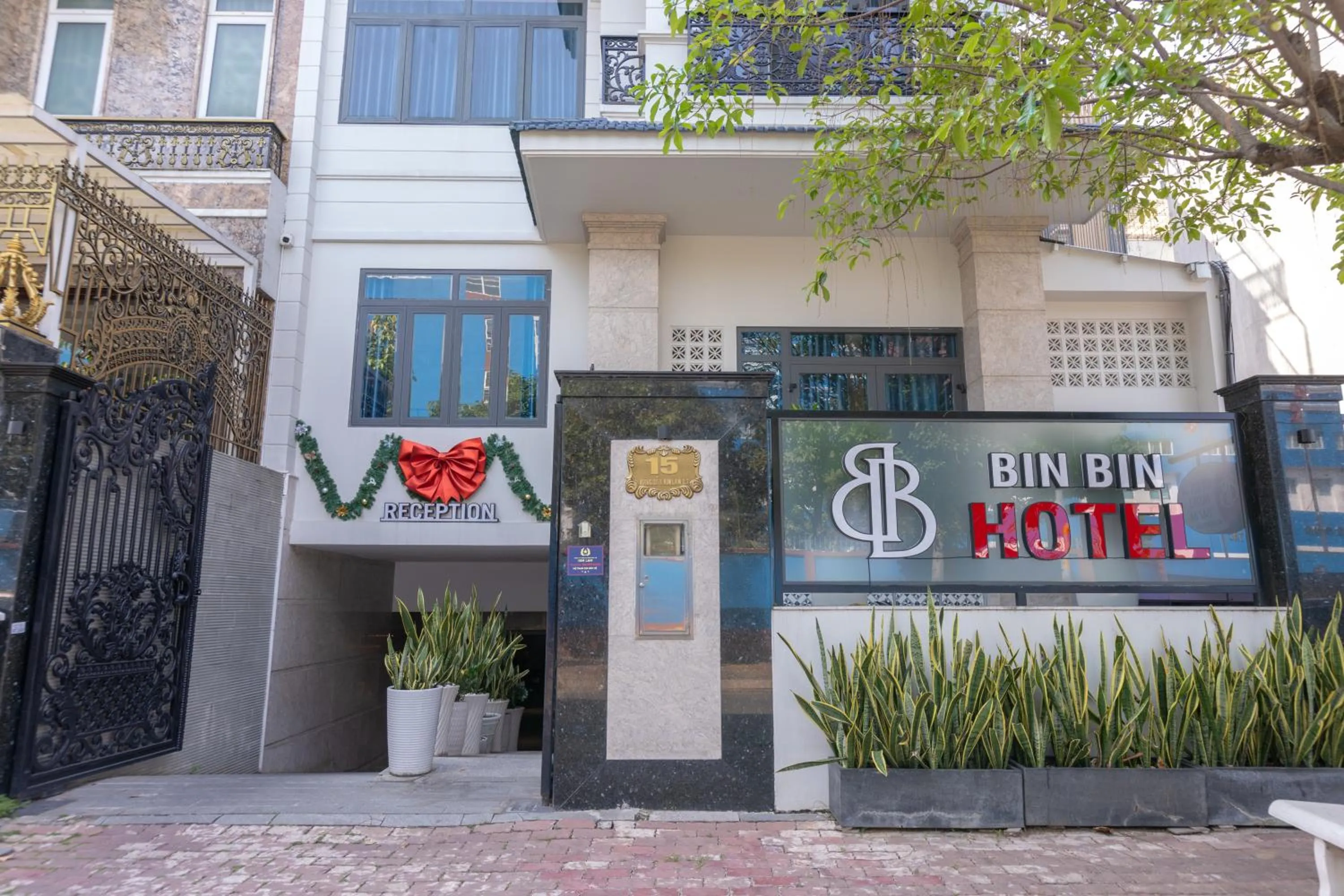 Bin Bin Hotel 14 Near Vstar School D7