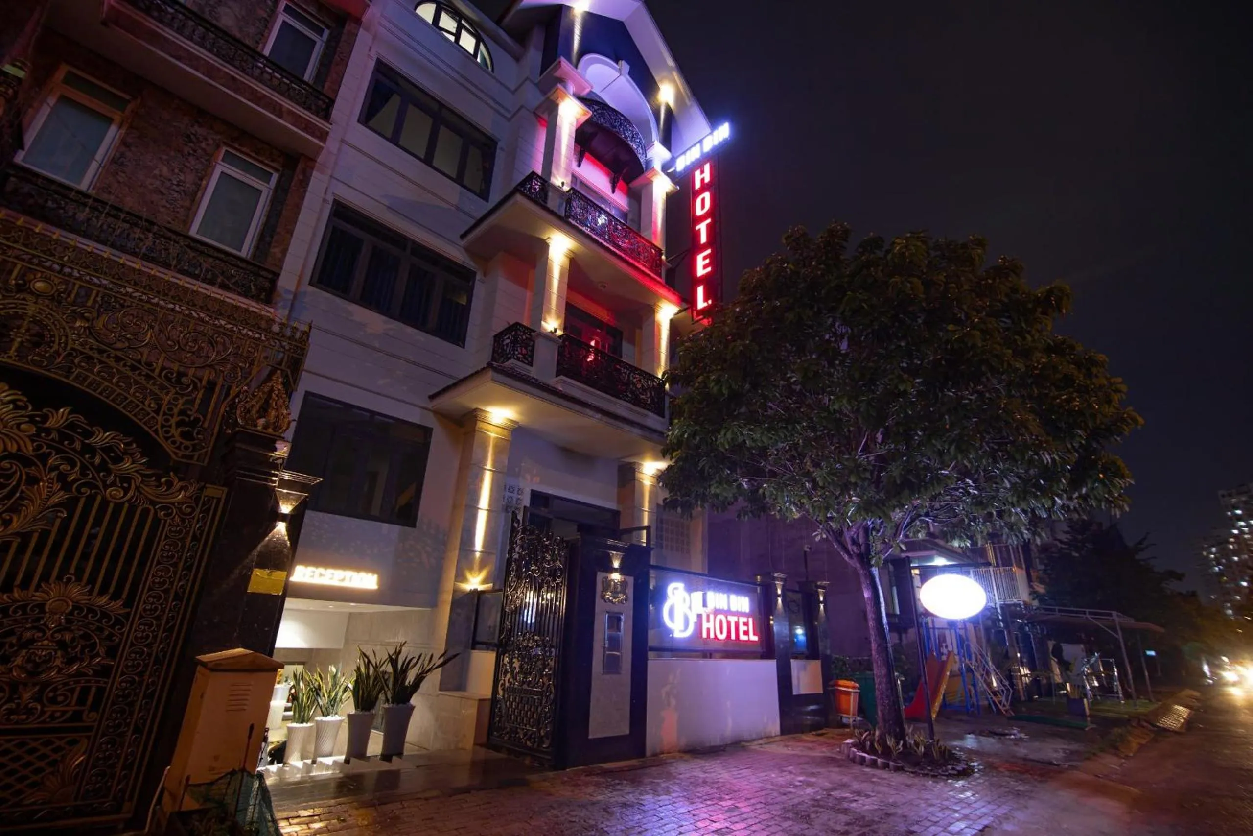 Bin Bin Hotel 14 Near Vstar School D7