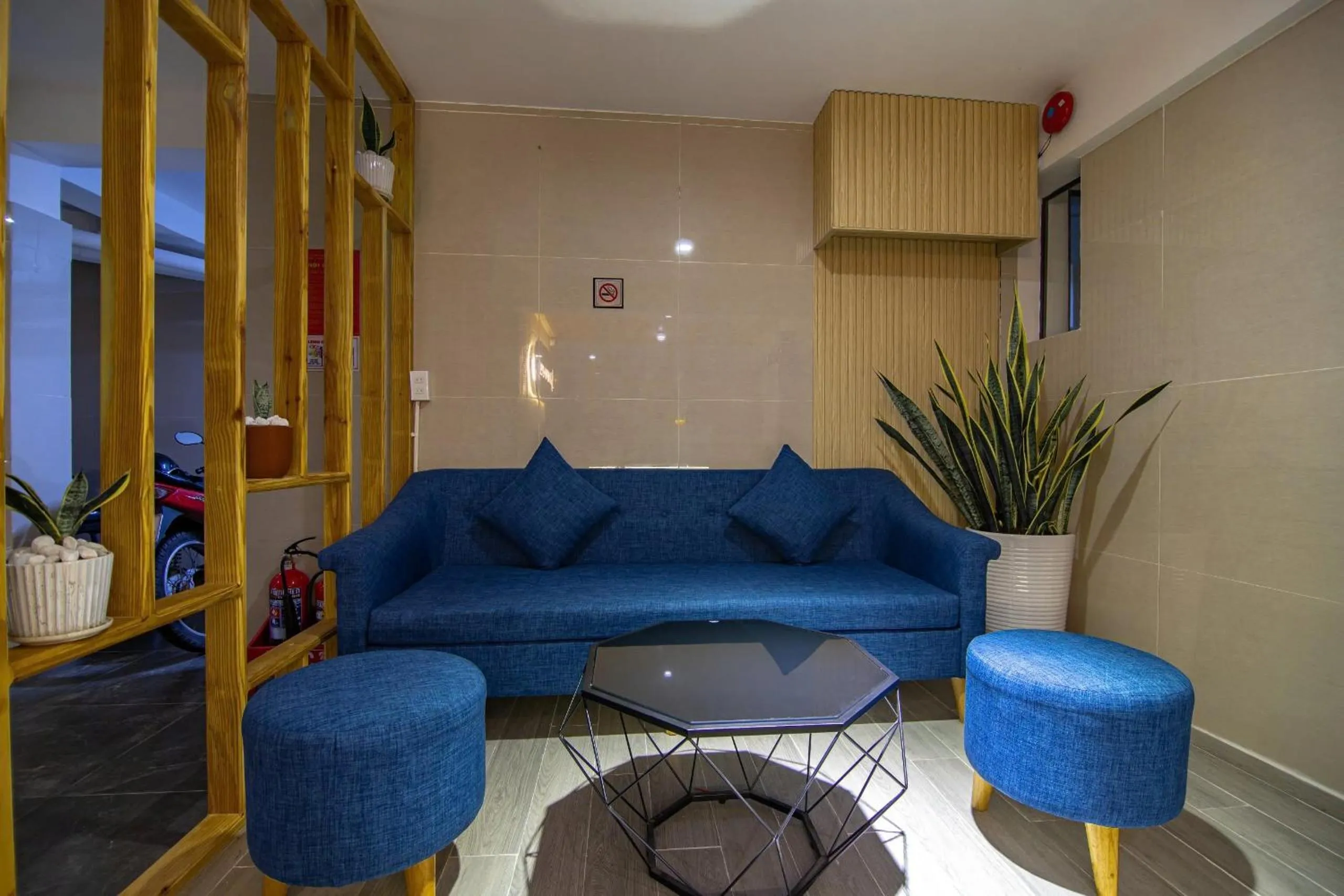 Bin Bin Hotel 14 Near Vstar School D7