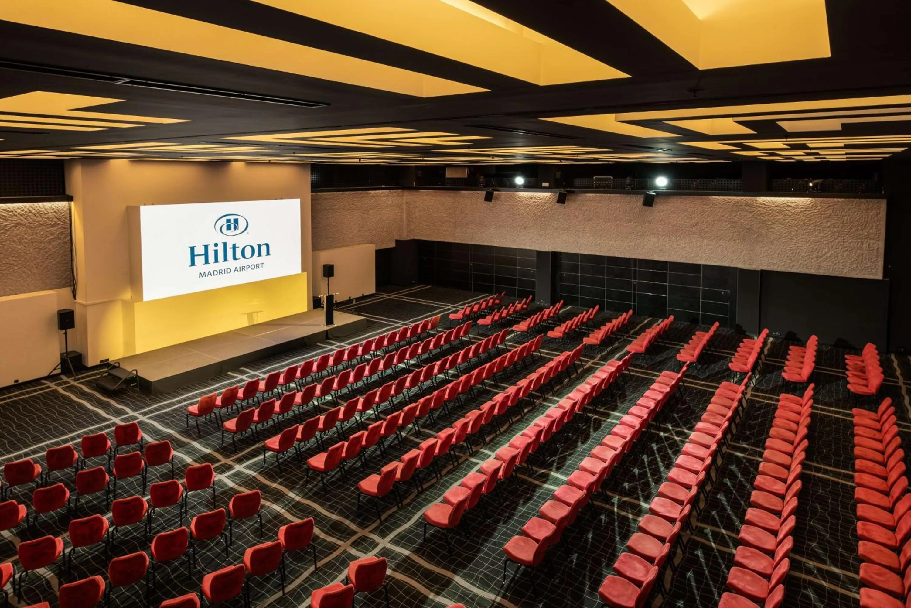 Meeting/conference room in Hilton Madrid Airport