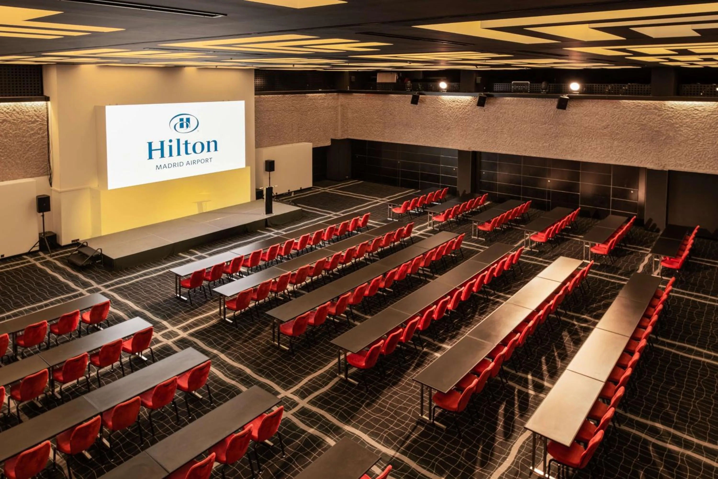 Meeting/conference room in Hilton Madrid Airport