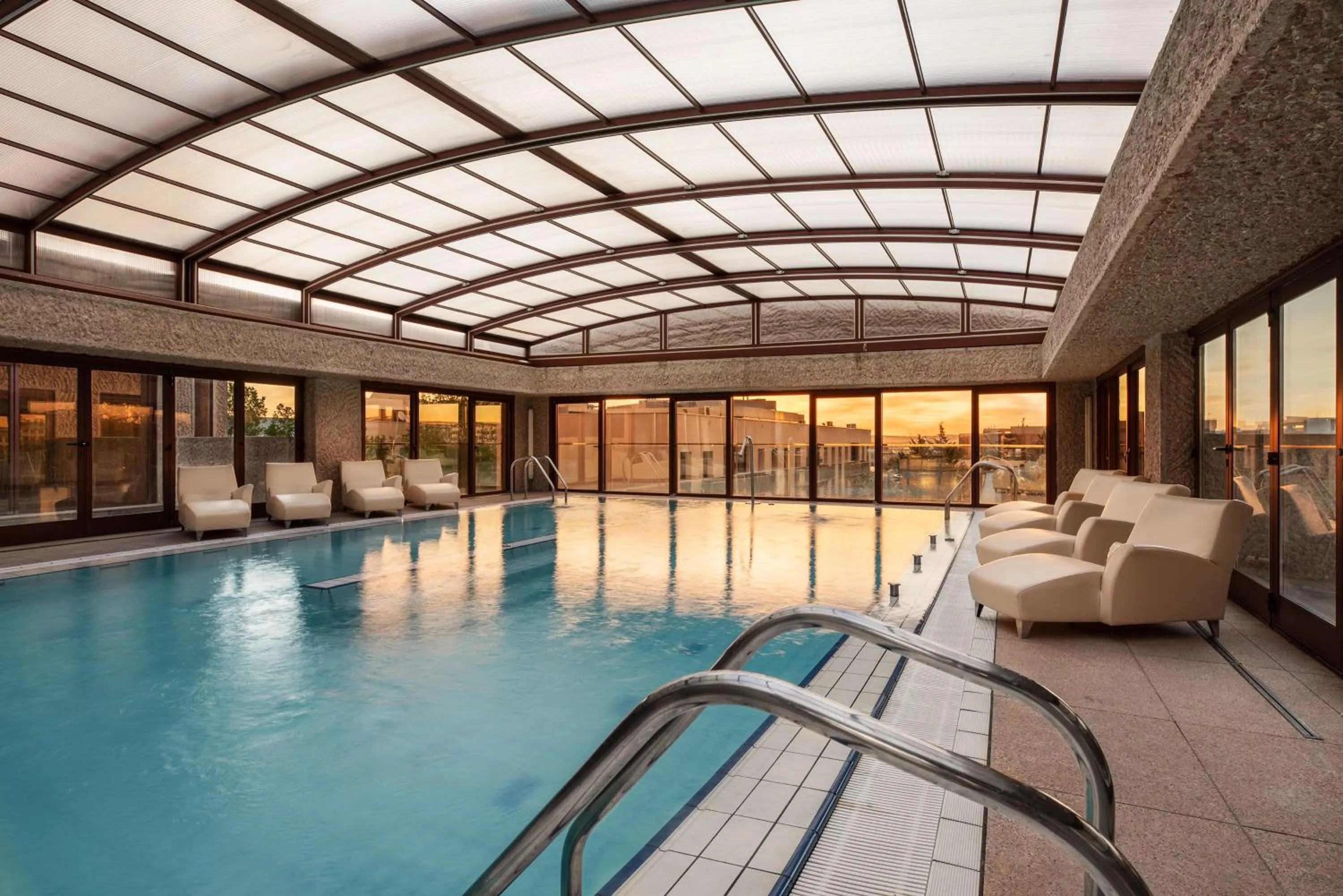 Pool view in Hilton Madrid Airport