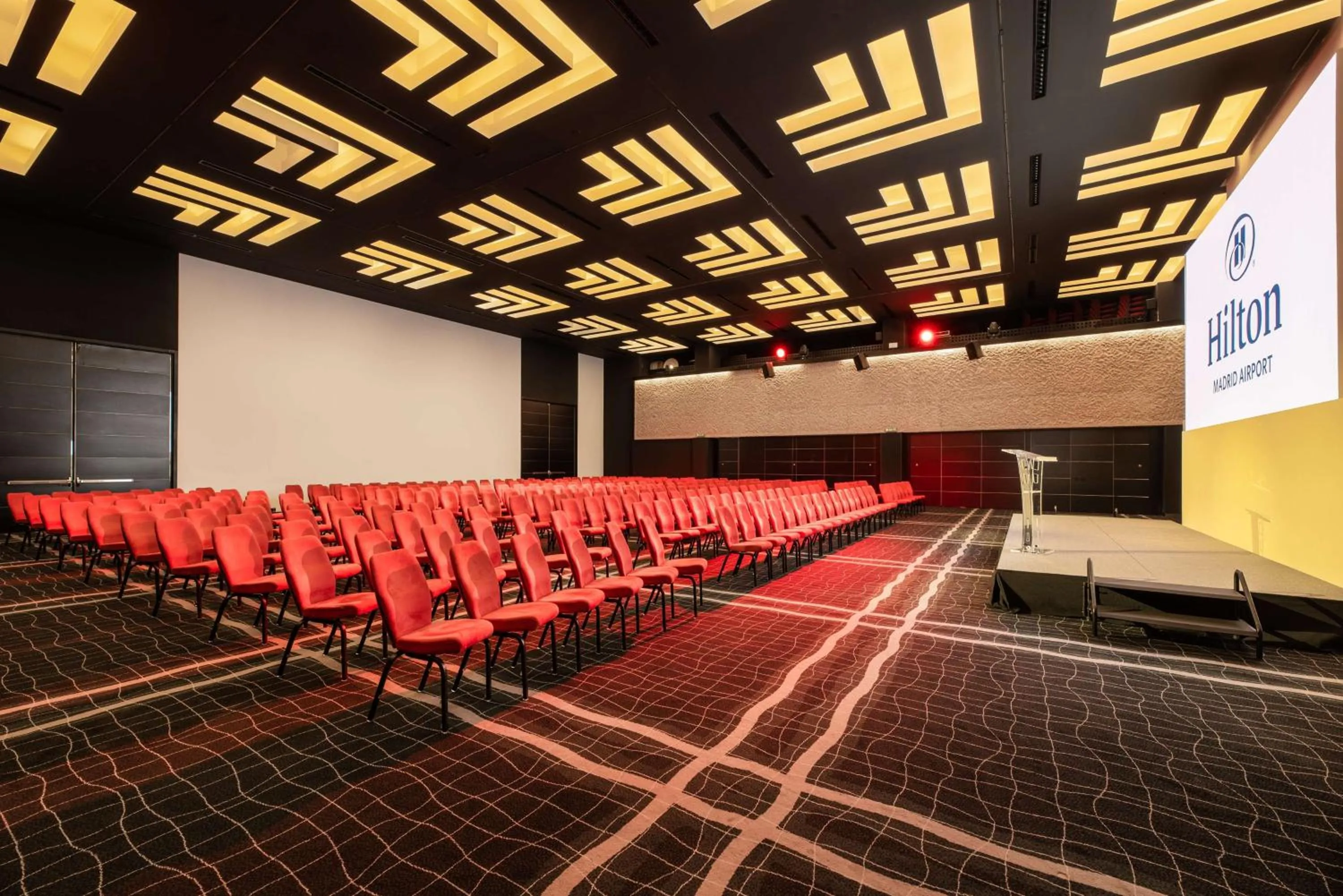 Meeting/conference room in Hilton Madrid Airport