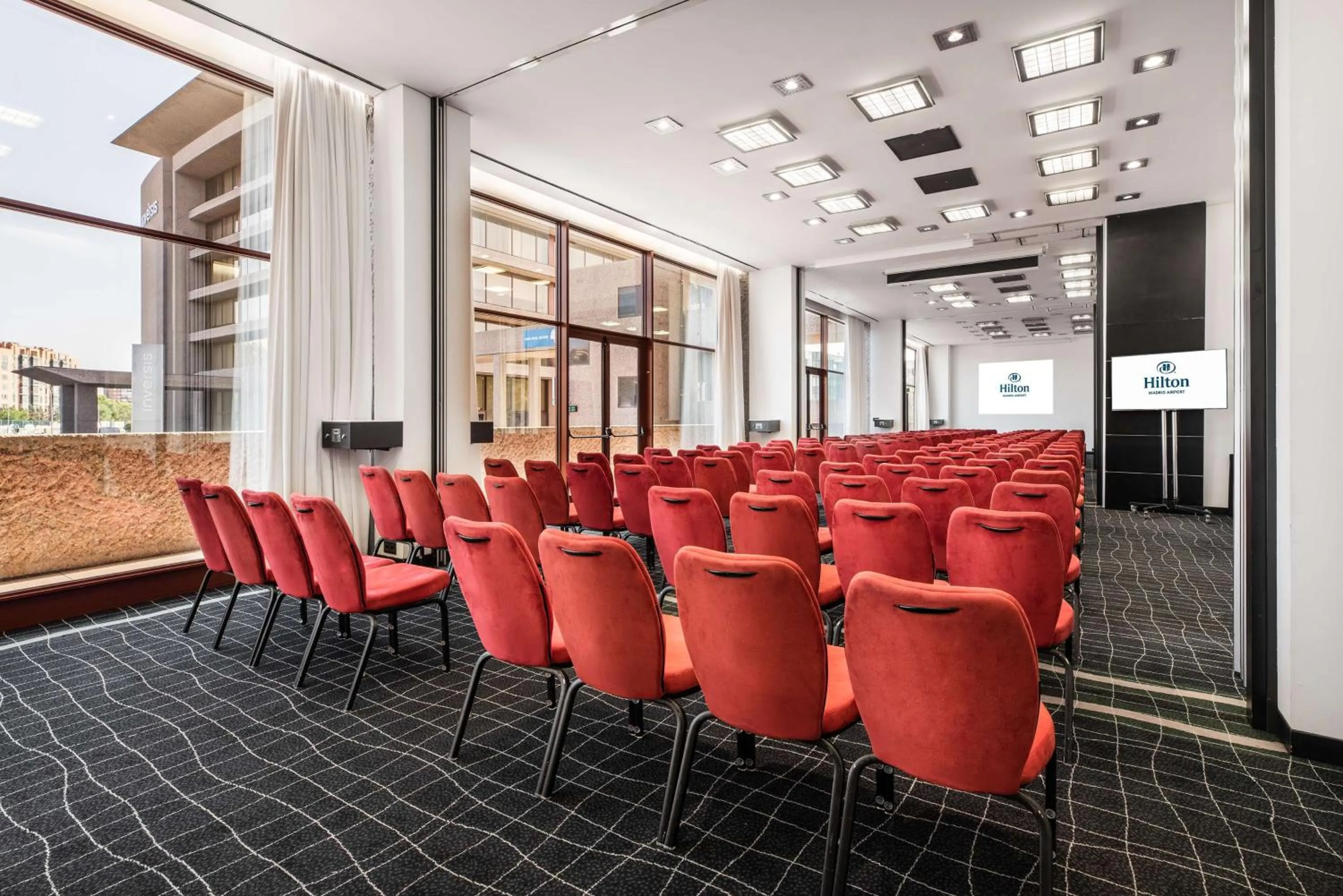 Meeting/conference room in Hilton Madrid Airport
