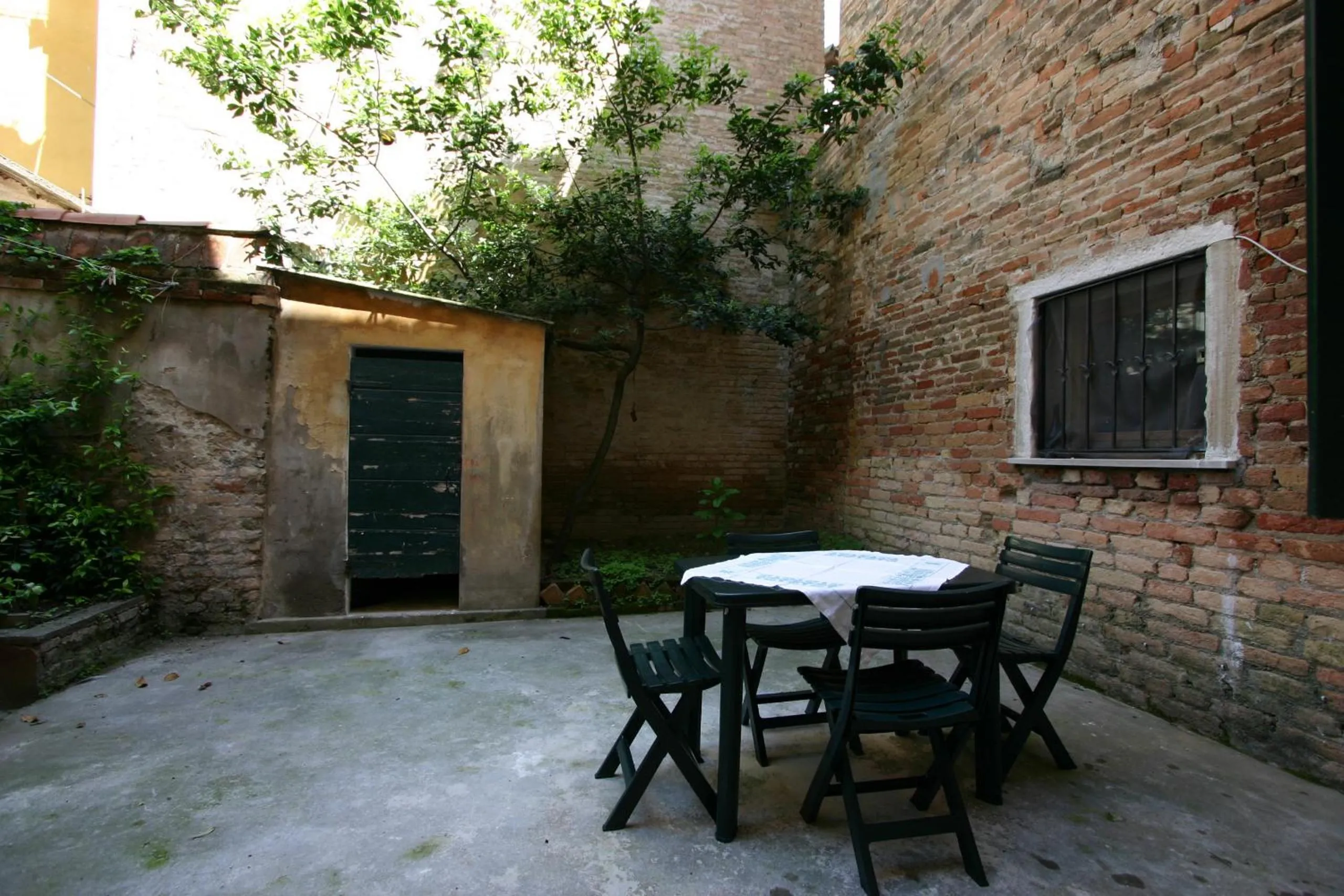 Balcony/Terrace in City Apartments Salute-Accademia