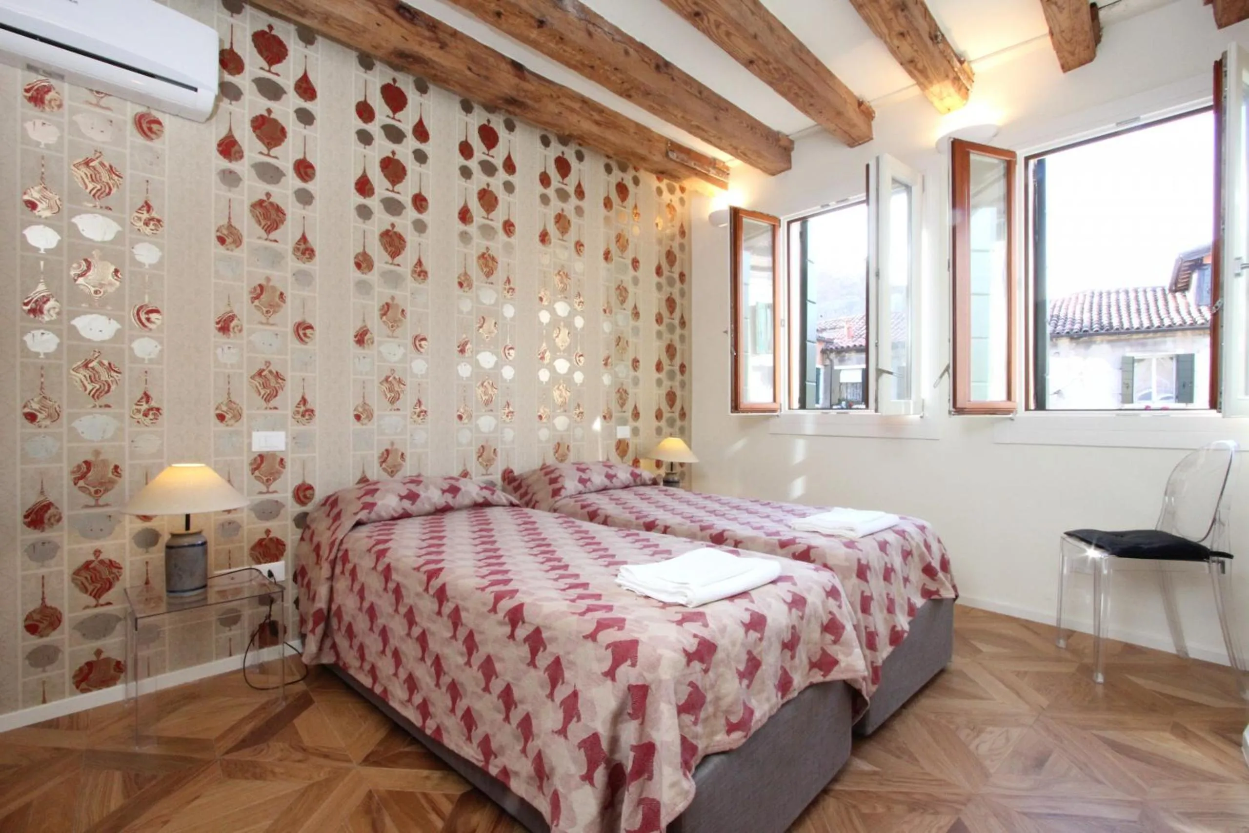 Bed in City Apartments Salute-Accademia
