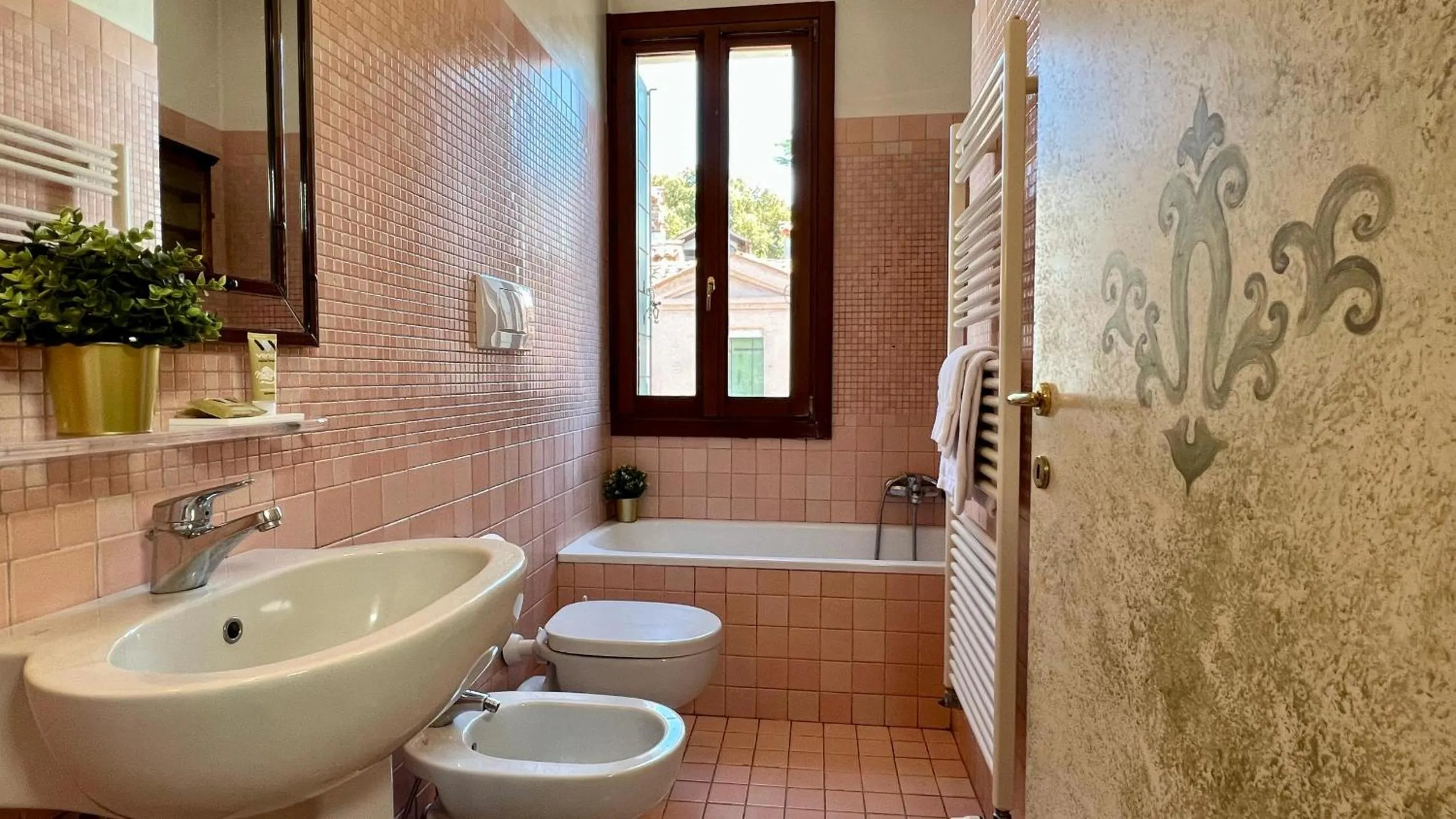 Bathroom in City Apartments Salute-Accademia