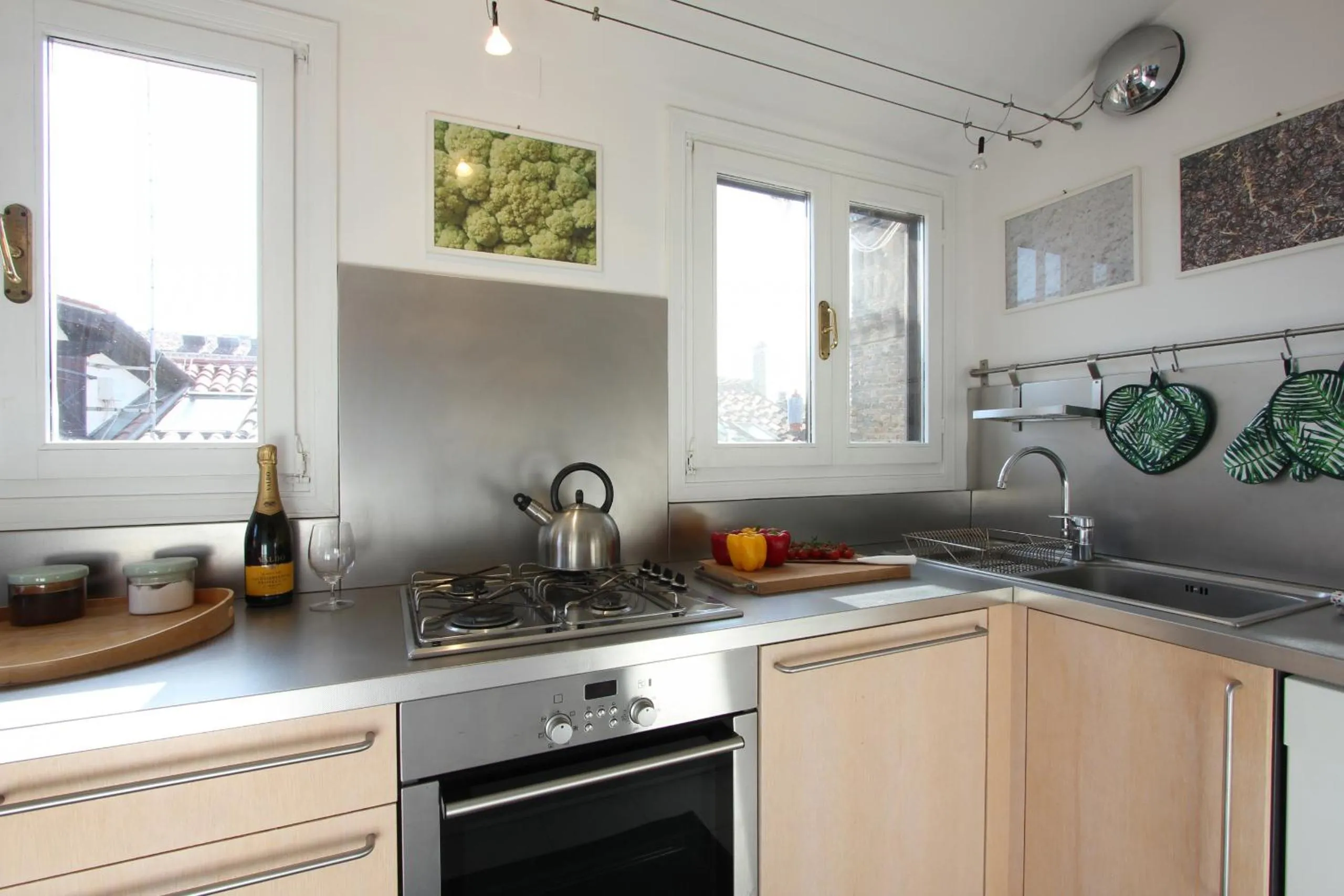 Kitchen or kitchenette in City Apartments Salute-Accademia