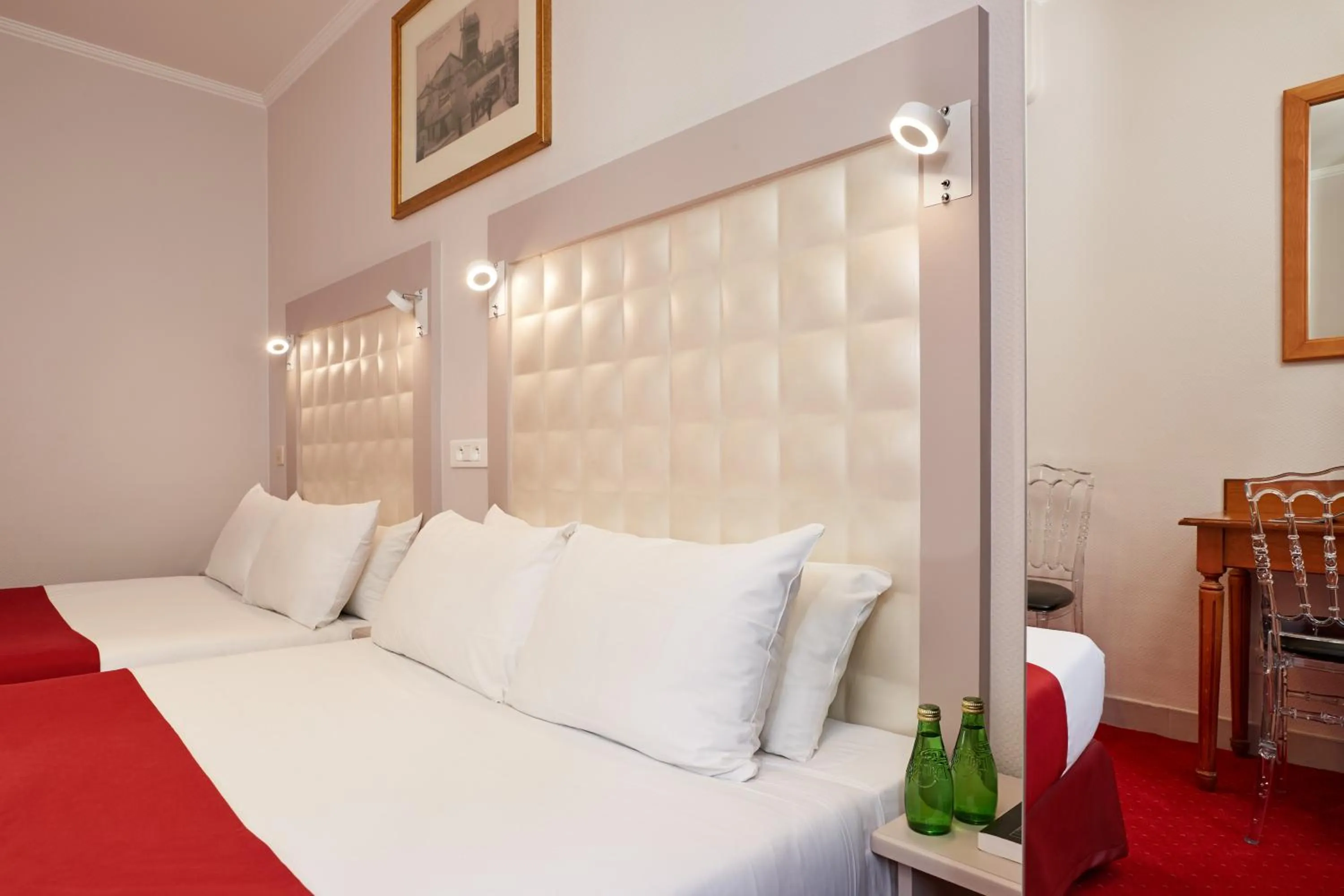 Bed in Grand Hôtel Amelot