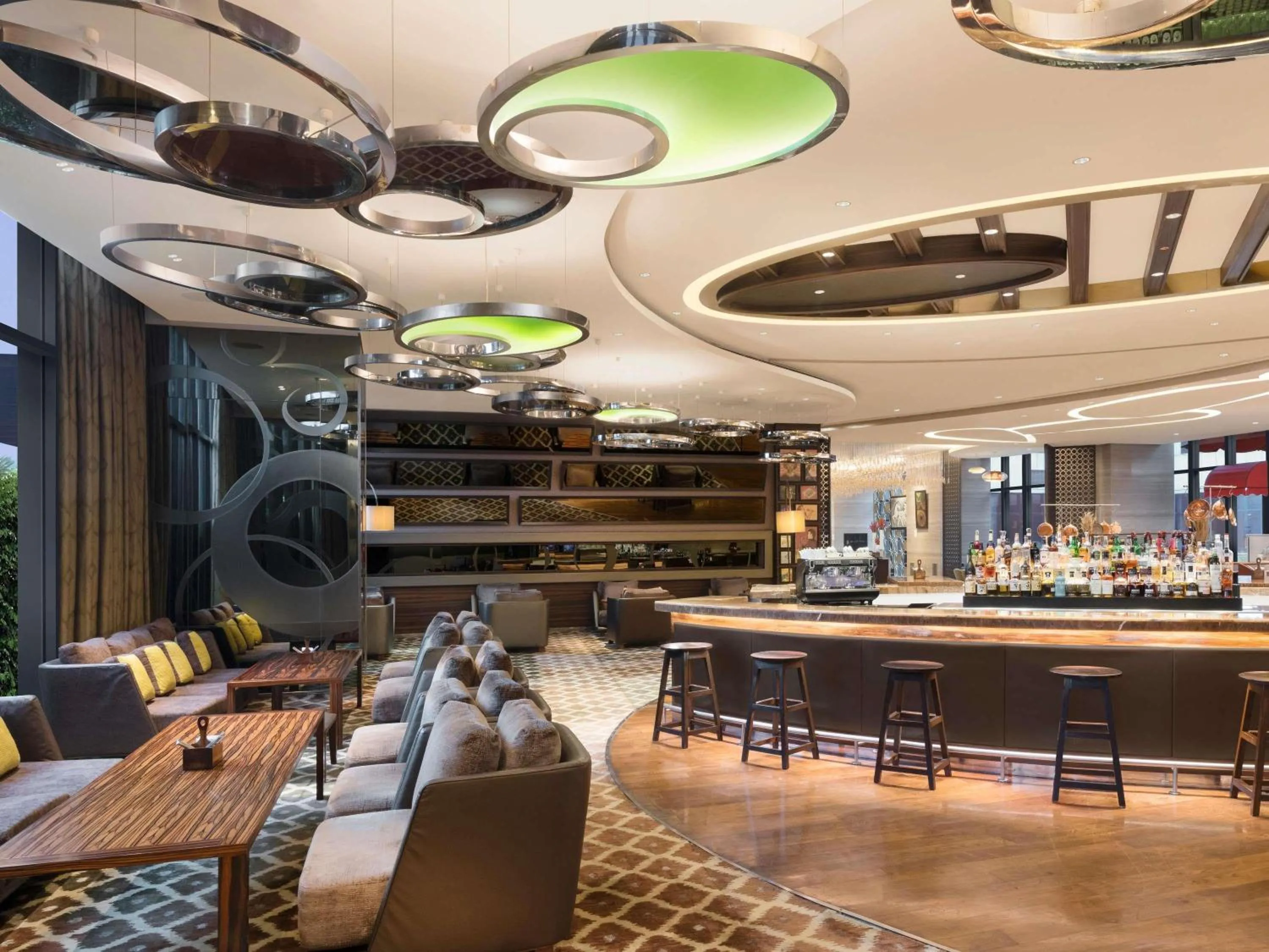 Lounge or bar in Pullman New Delhi Aerocity