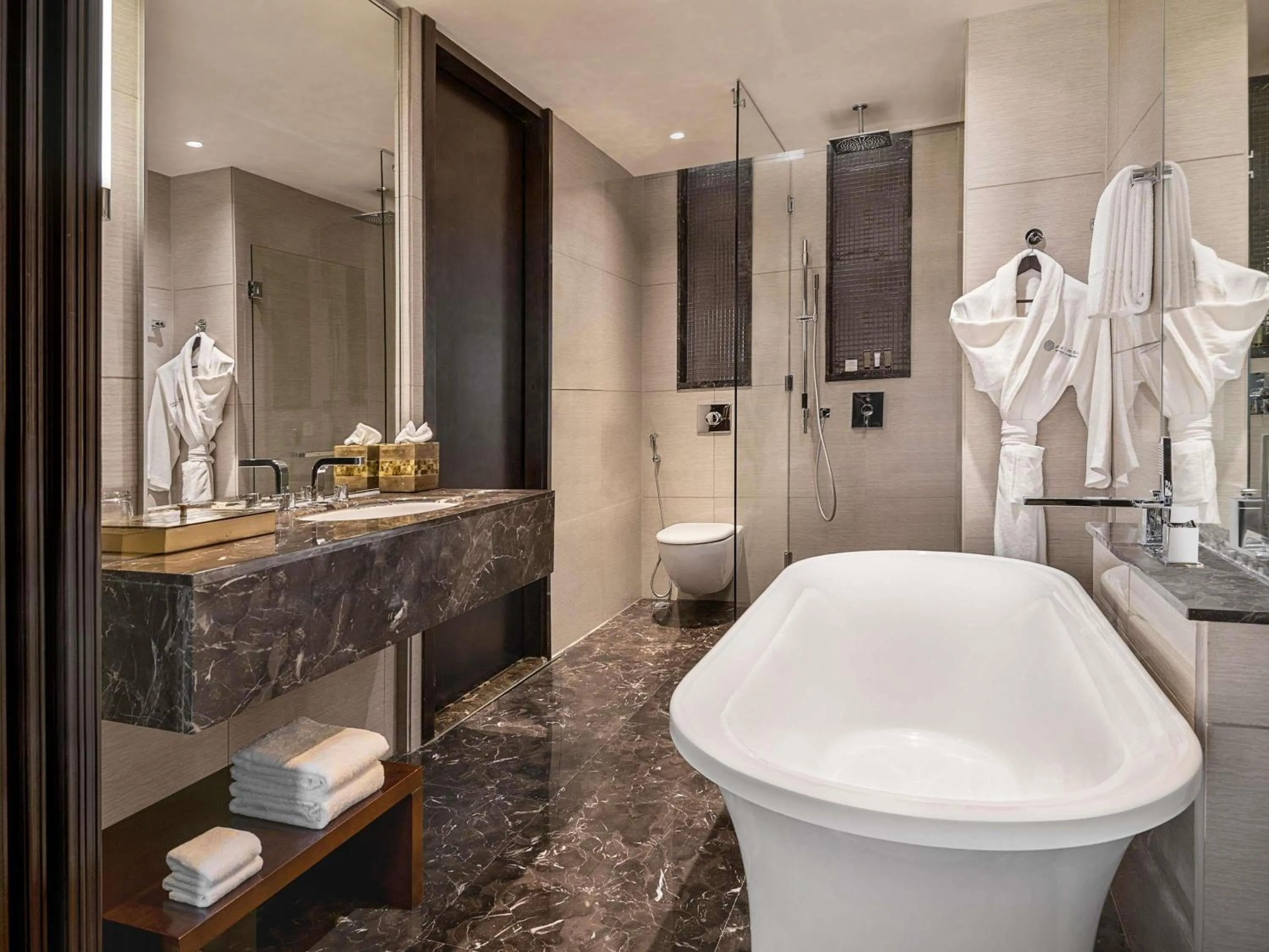 Bedroom in Pullman New Delhi Aerocity