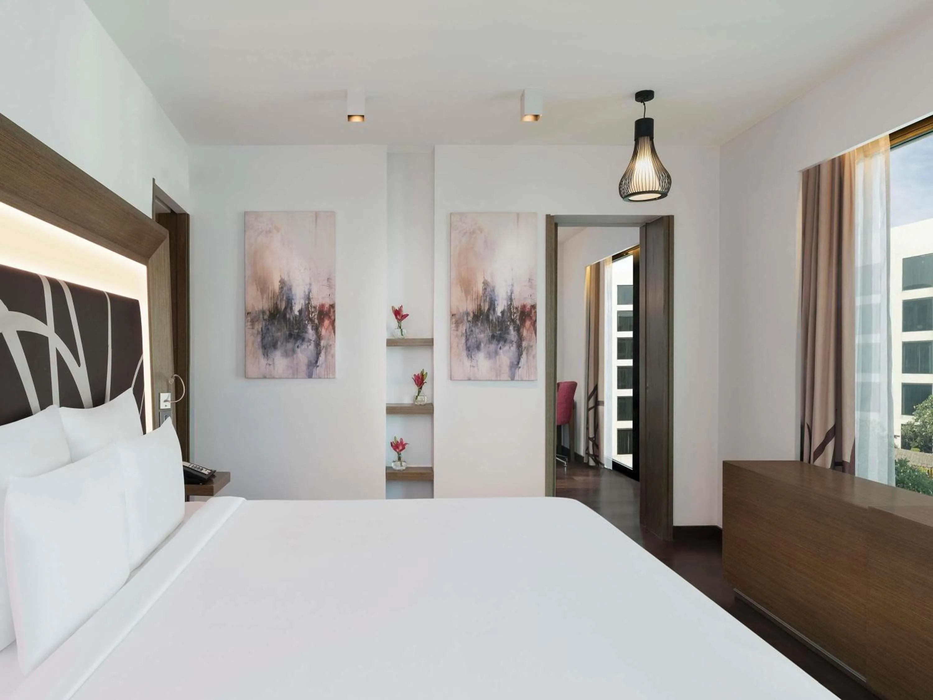 Bedroom, Bed in Novotel New Delhi Aerocity