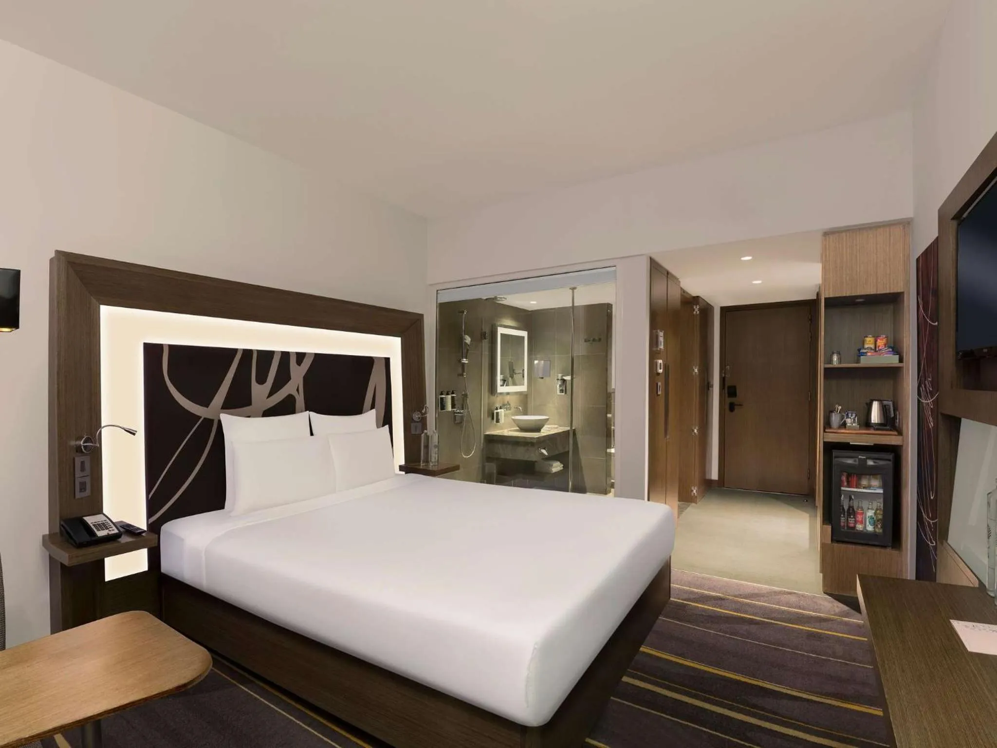 Bedroom, Bed in Novotel New Delhi Aerocity