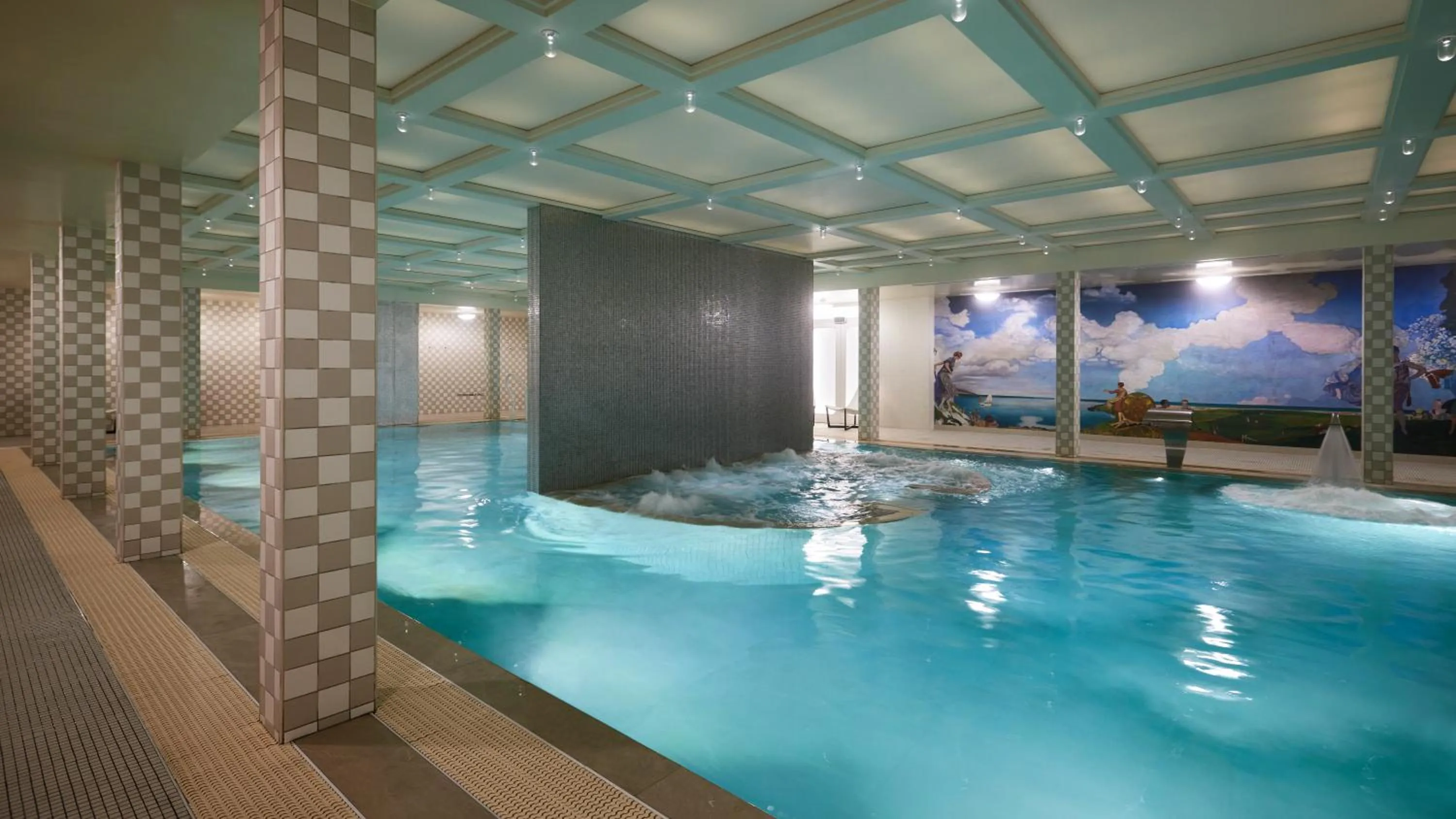 Swimming pool in Cures Marines Hotel Thalasso & Spa Trouville - MGallery Collection