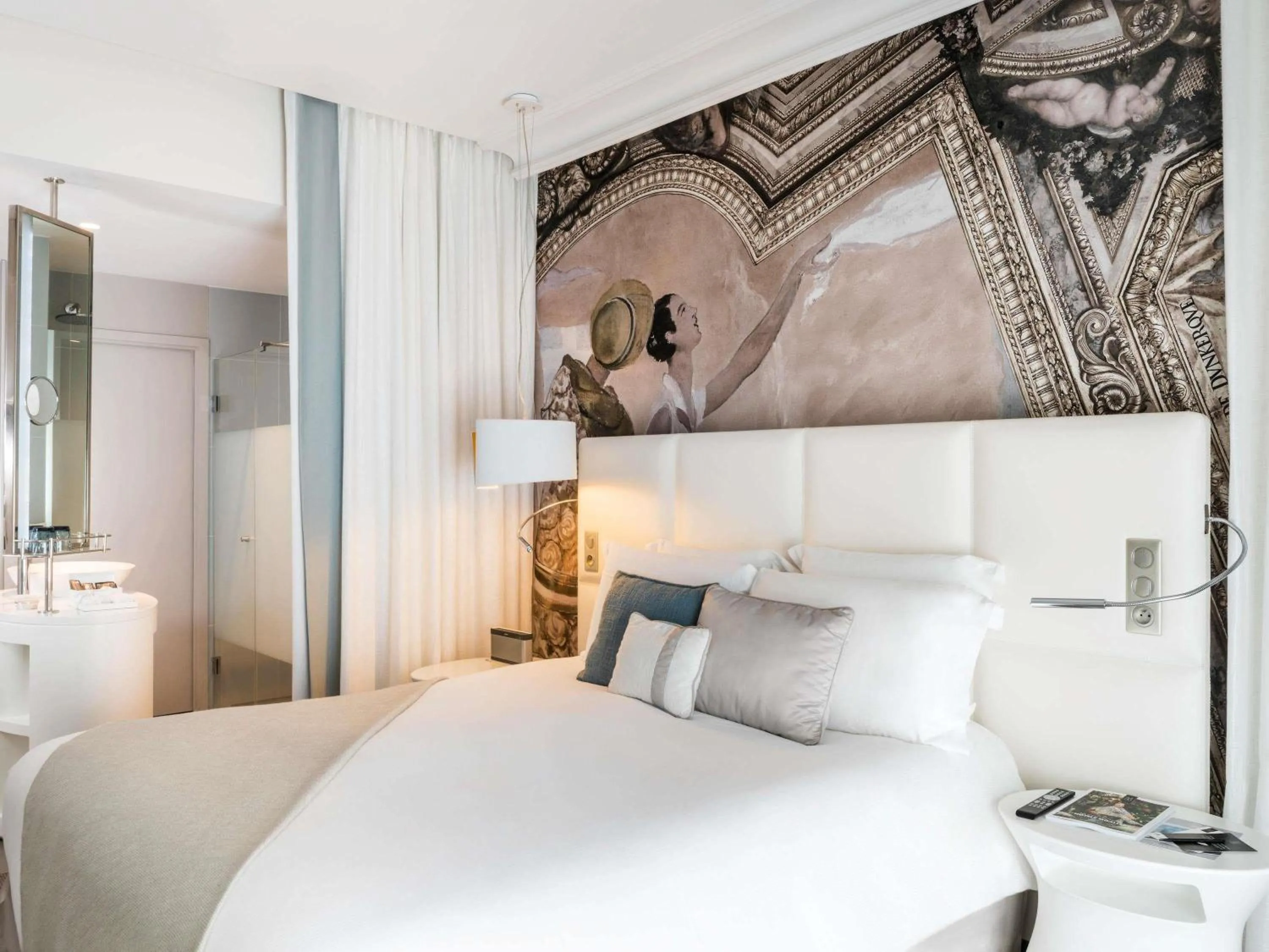 Bedroom, Bed in Cures Marines Hotel Thalasso & Spa Trouville - MGallery Collection