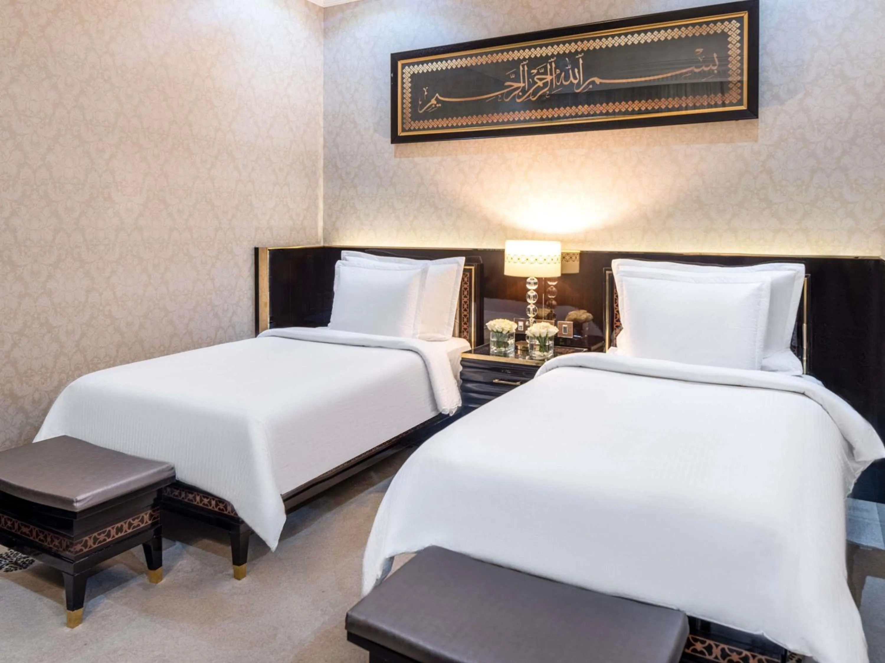 Bedroom, Bed in Zamzam Pullman Madina