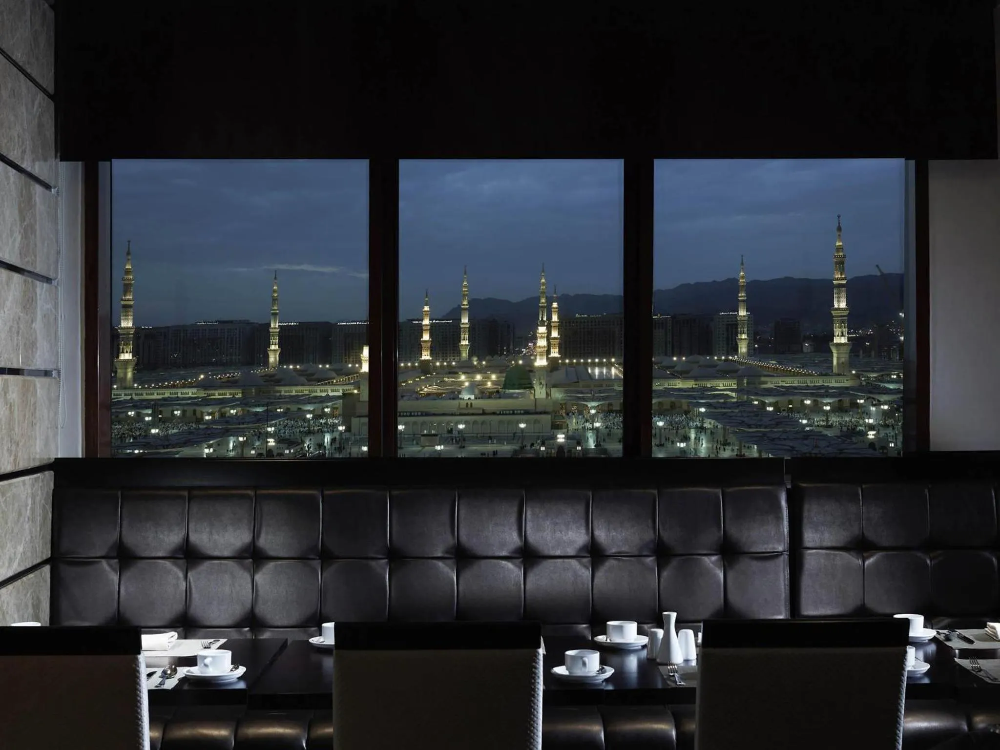 Restaurant/places to eat in Zamzam Pullman Madina