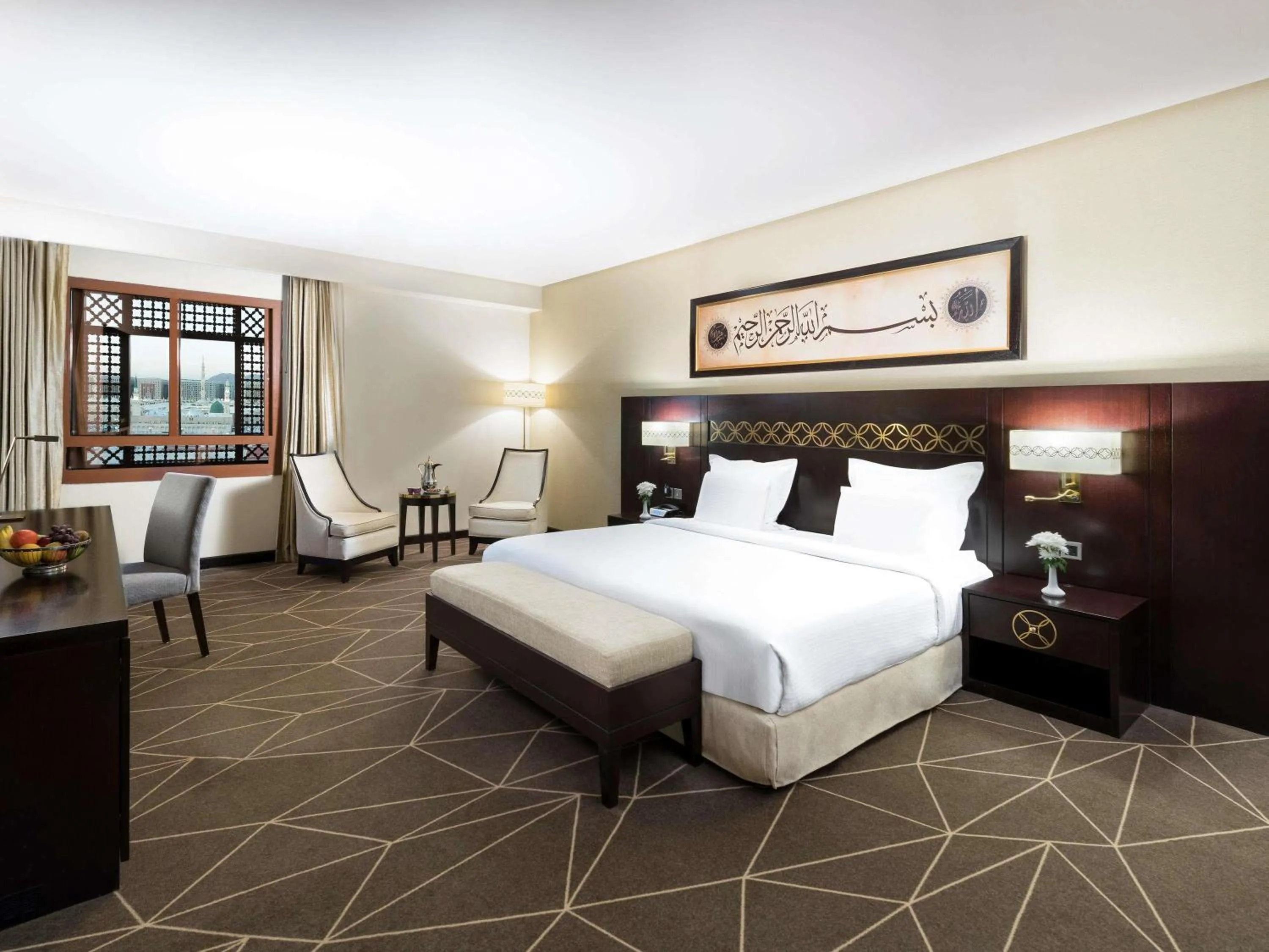 Bedroom, Bed in Zamzam Pullman Madina