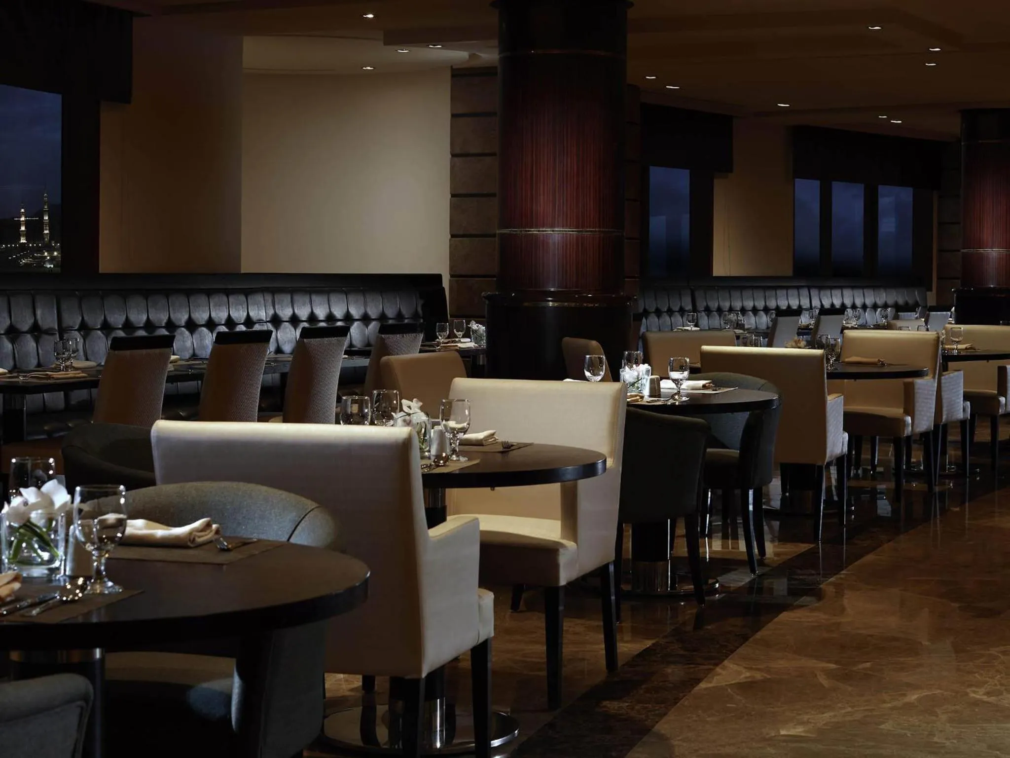 Restaurant/places to eat in Zamzam Pullman Madina