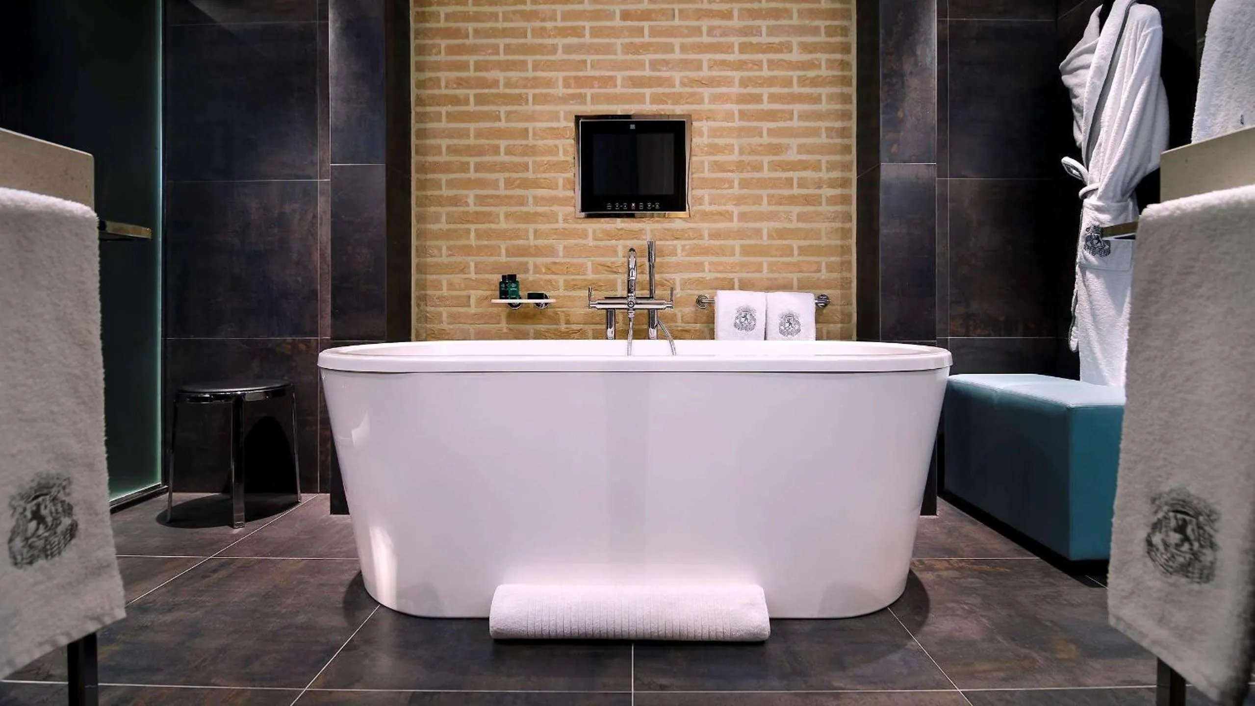 Bathroom in Canal House Suites at Sofitel Legend The Grand Amsterdam