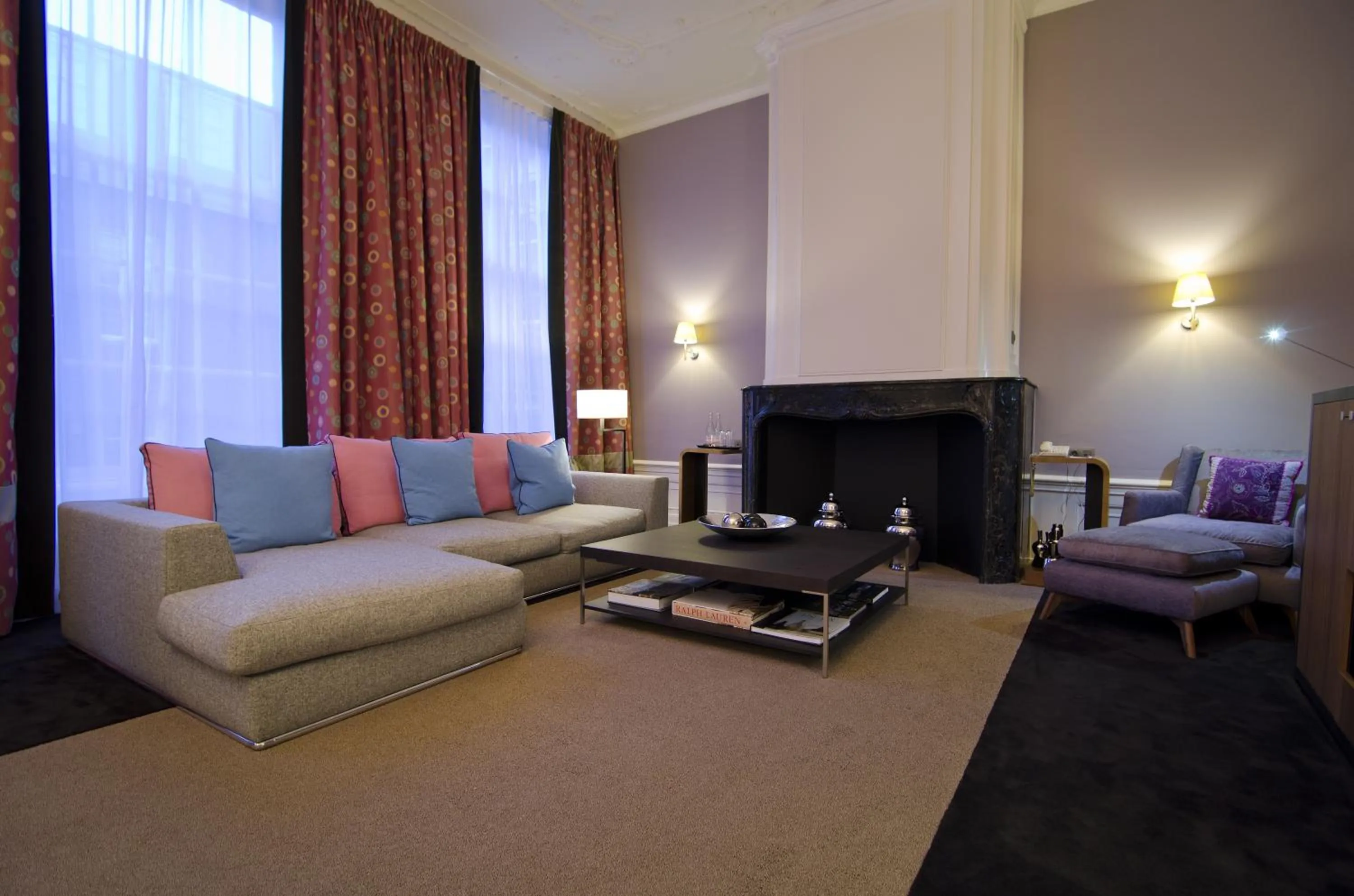 TV and multimedia in Canal House Suites at Sofitel Legend The Grand Amsterdam
