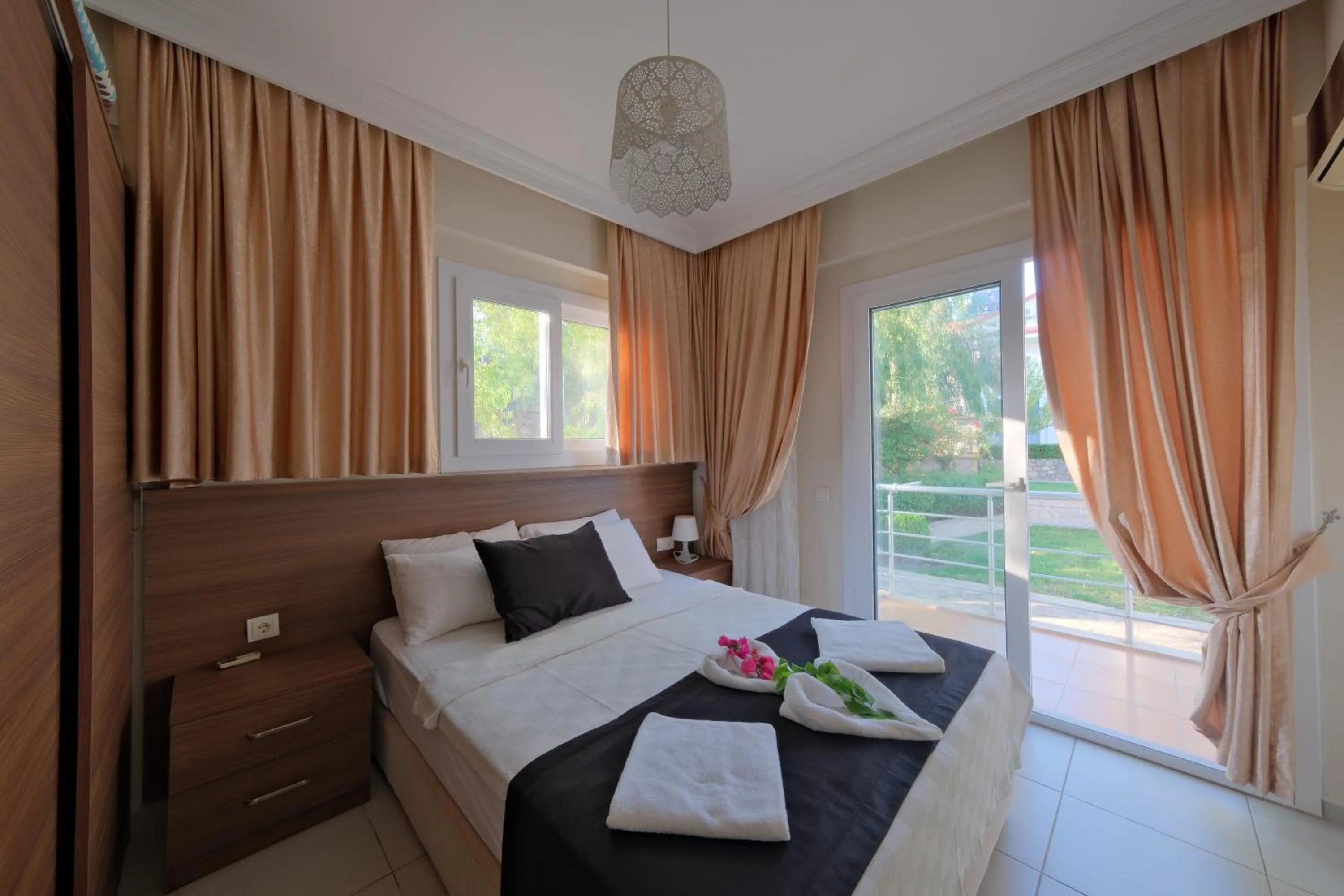 Two-Bedroom Apartment in Körfez Garden Apartments