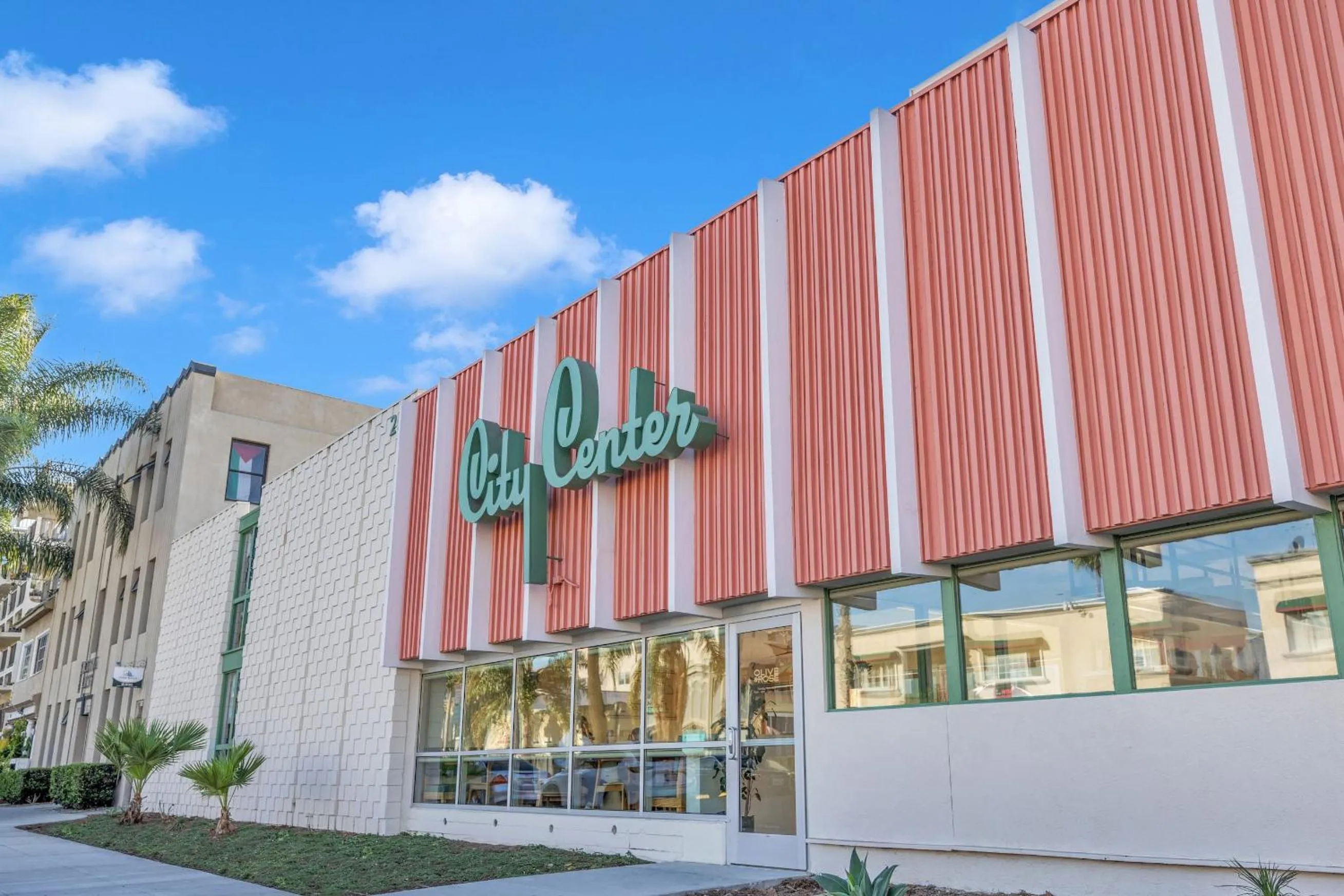 Property building in City Center Hotel By Kasa