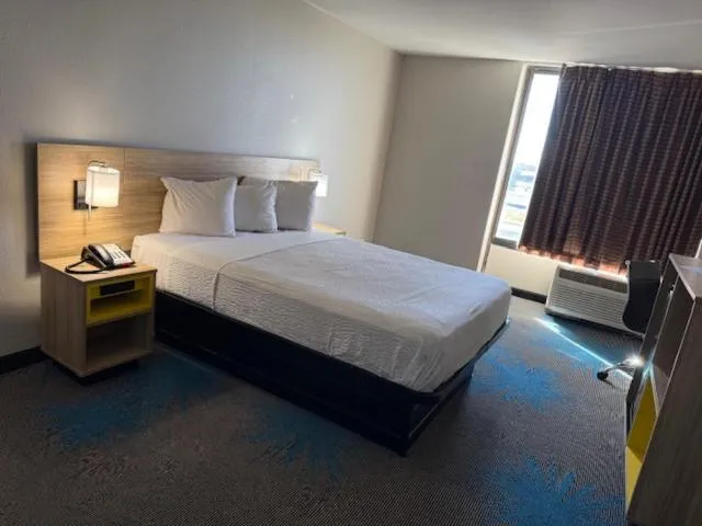 Bed in Days Inn by Wyndham Amarillo East