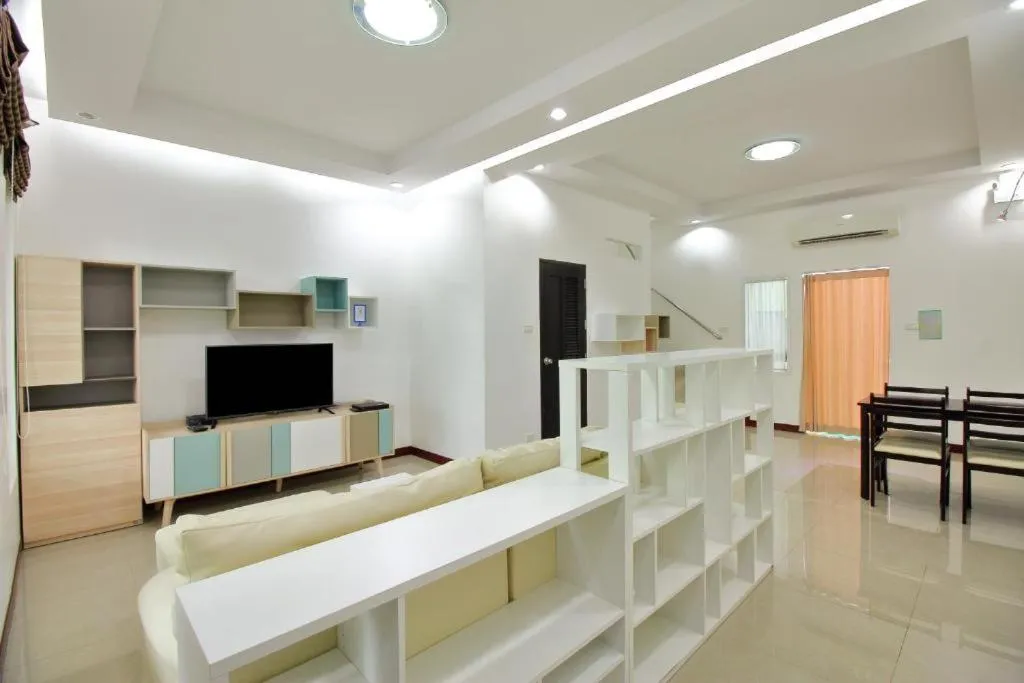 TV and multimedia in Baan Noppadol Hua Hin Resort