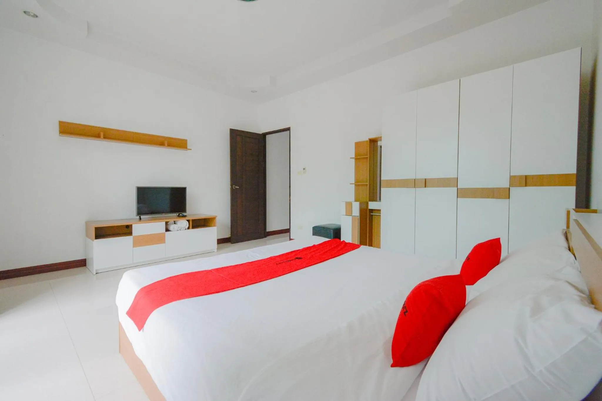 Bed in Baan Noppadol Hua Hin Resort