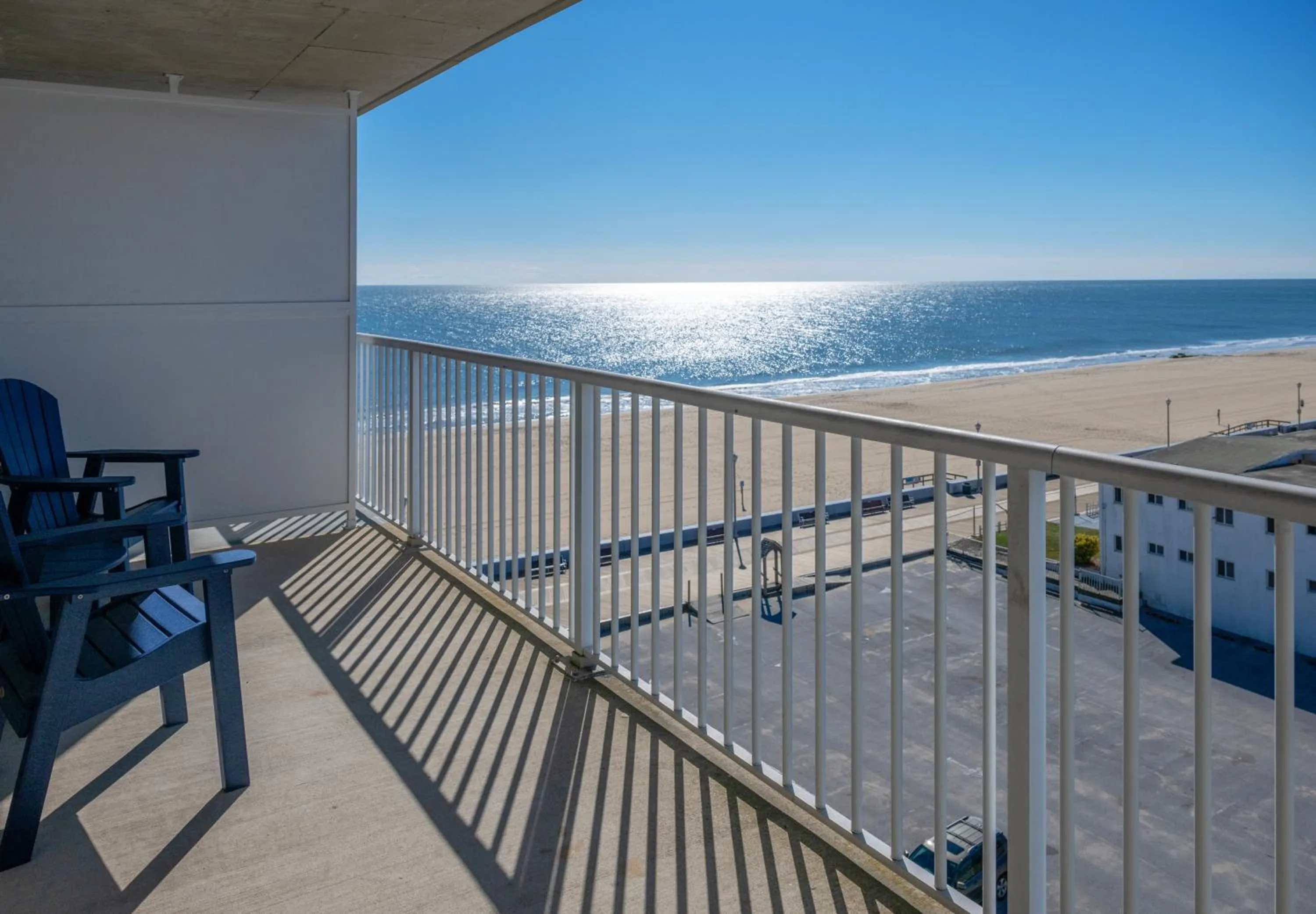 Balcony/Terrace in Commander Hotel & Suites