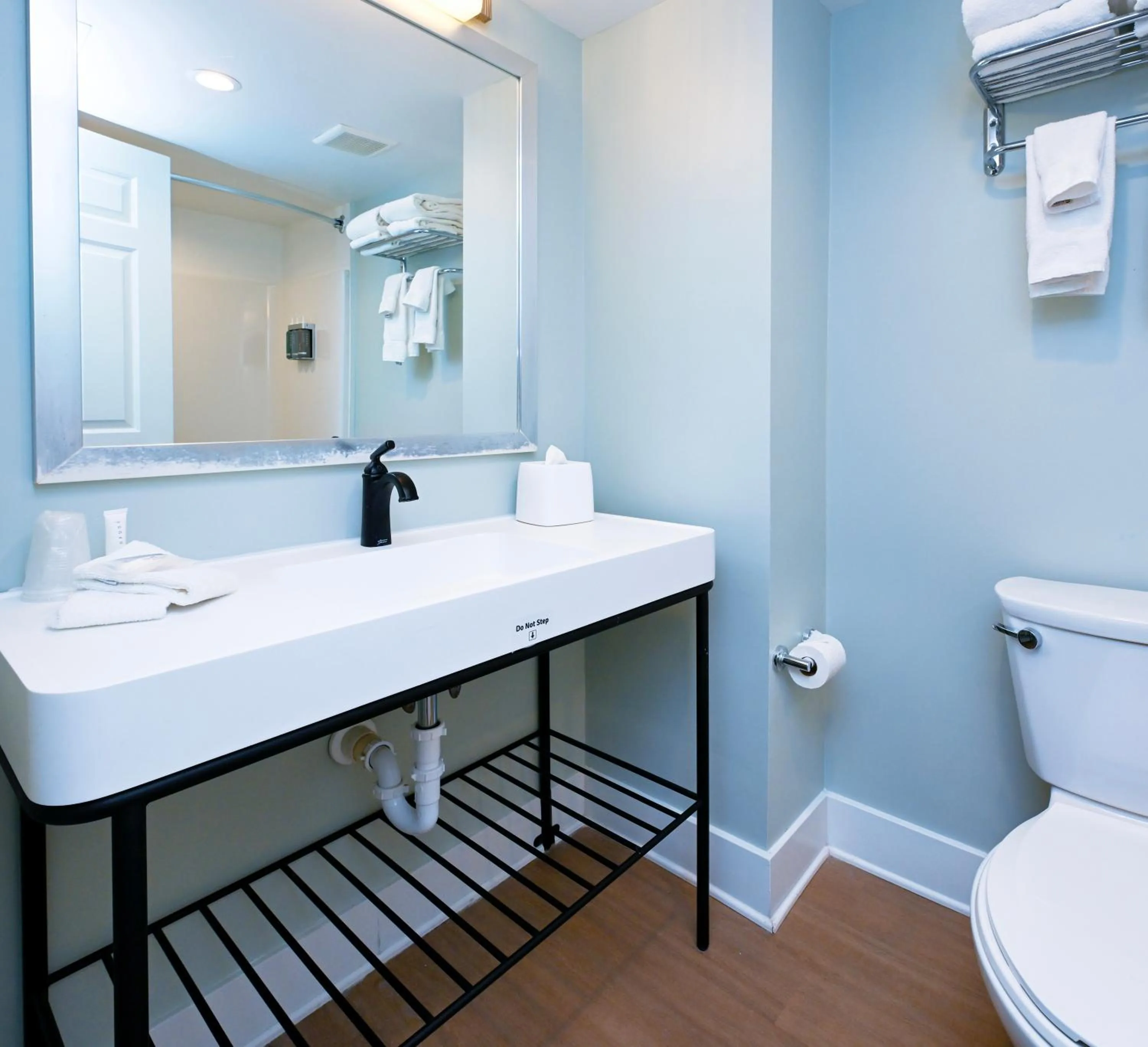 Toilet in Commander Hotel & Suites