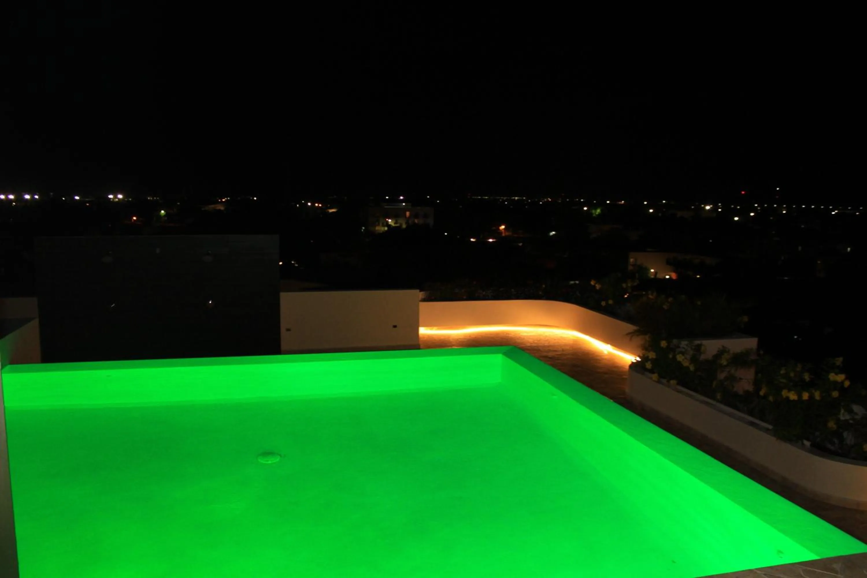 Swimming pool in Angelo's Hotel