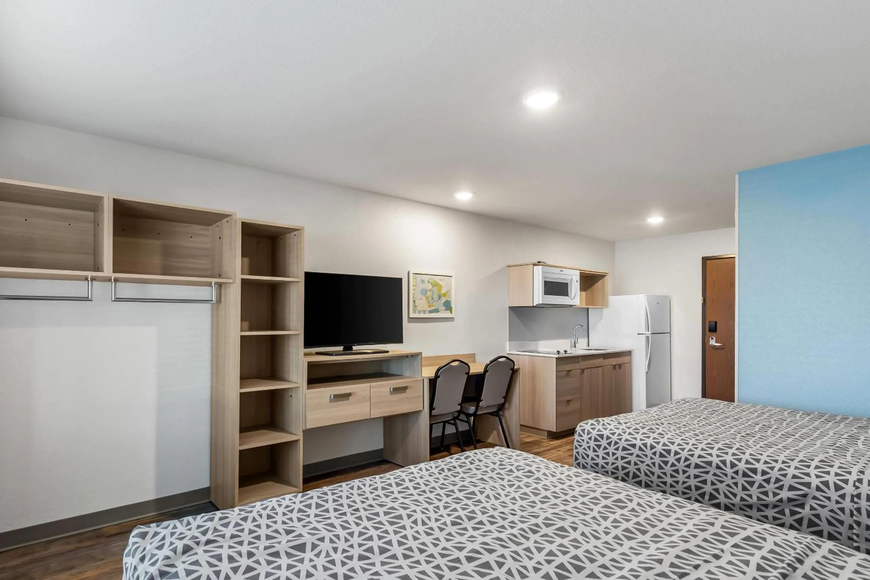 Bedroom, Bed in WoodSpring Suites St Peters-OFallon