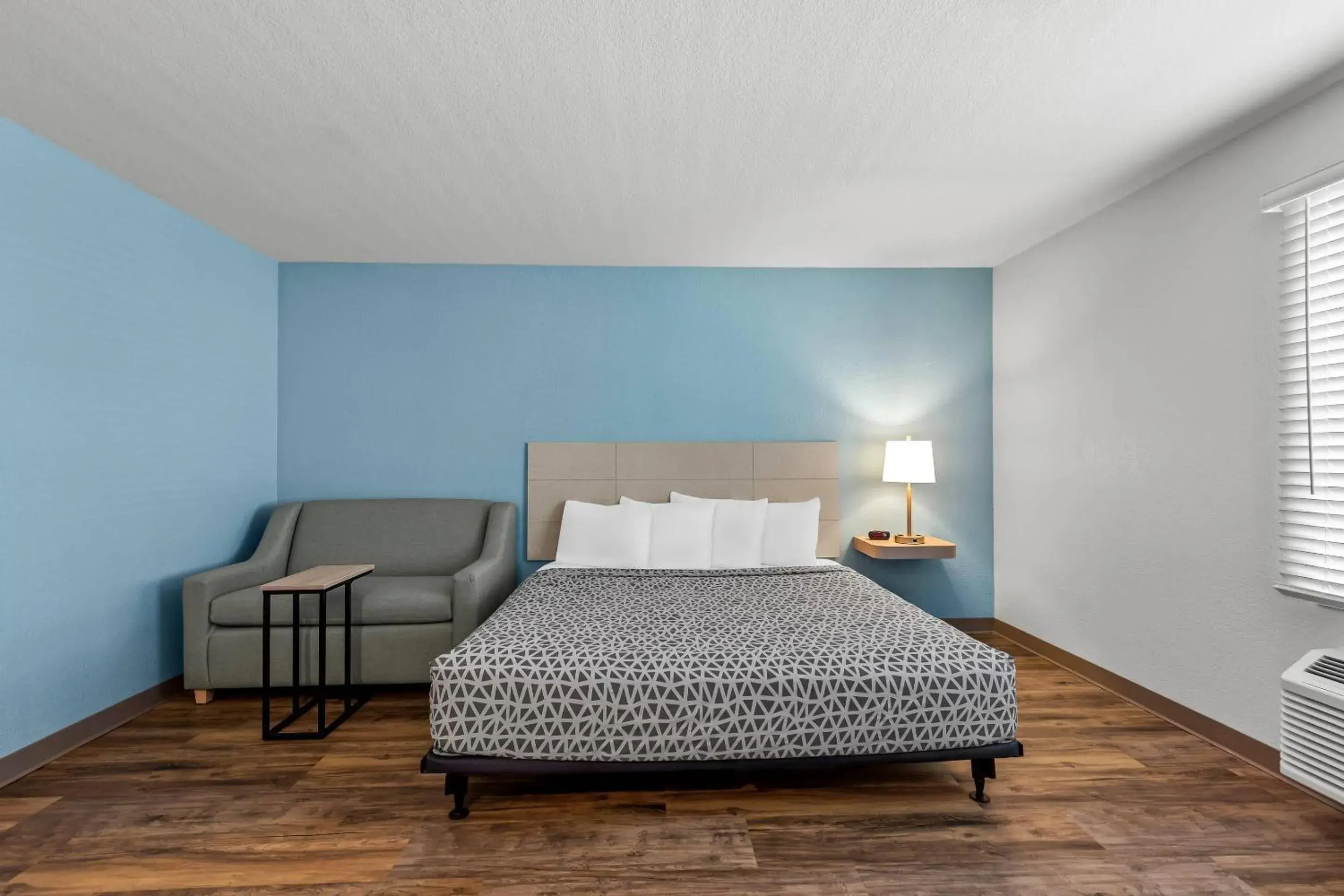 King Suite with Sofa - Non Smoking in WoodSpring Suites St Peters-OFallon King Suite with Sofa - Non Smoking in WoodSpring Suites St Peters-OFallon