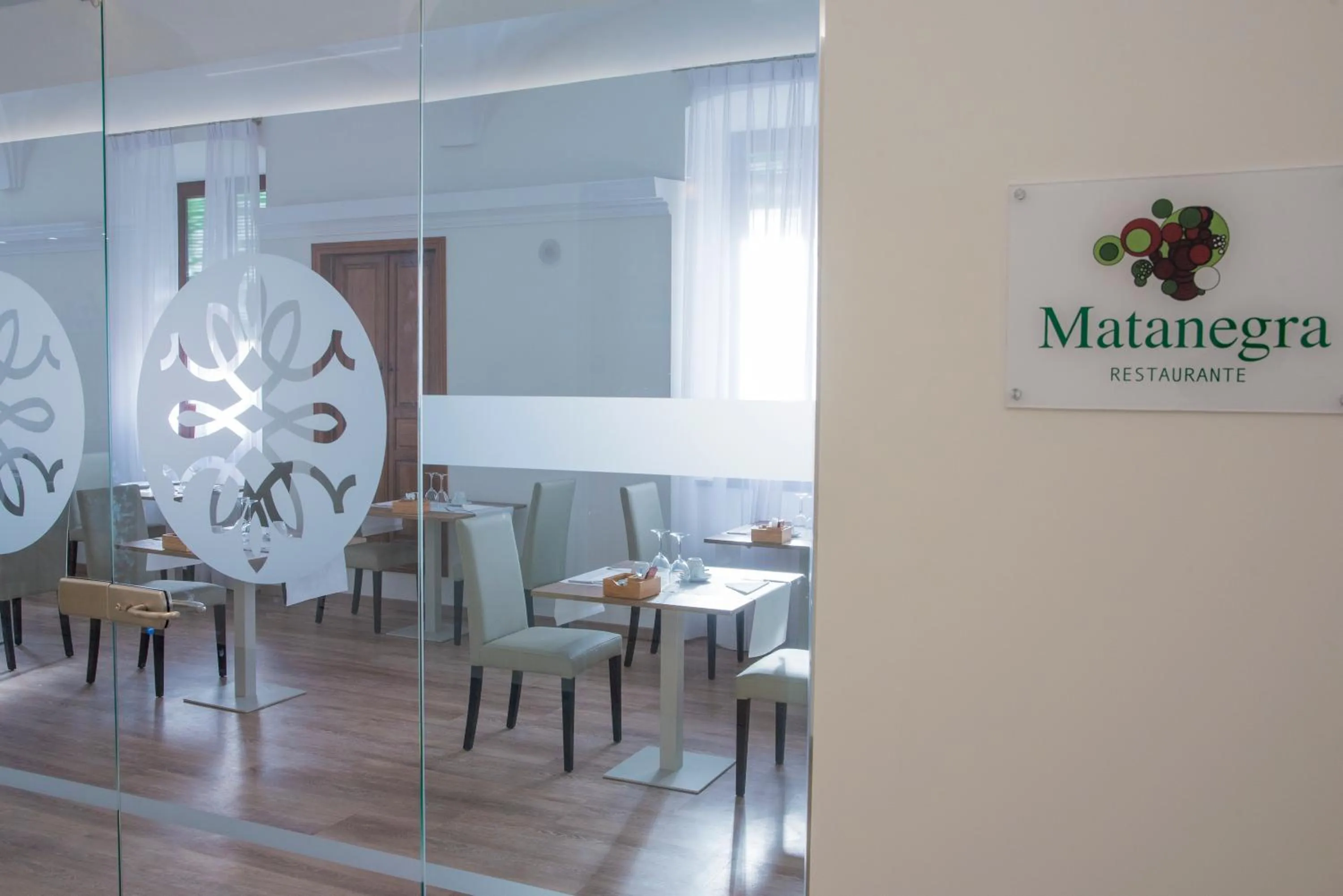 Restaurant/places to eat in Hotel Balneario El Raposo