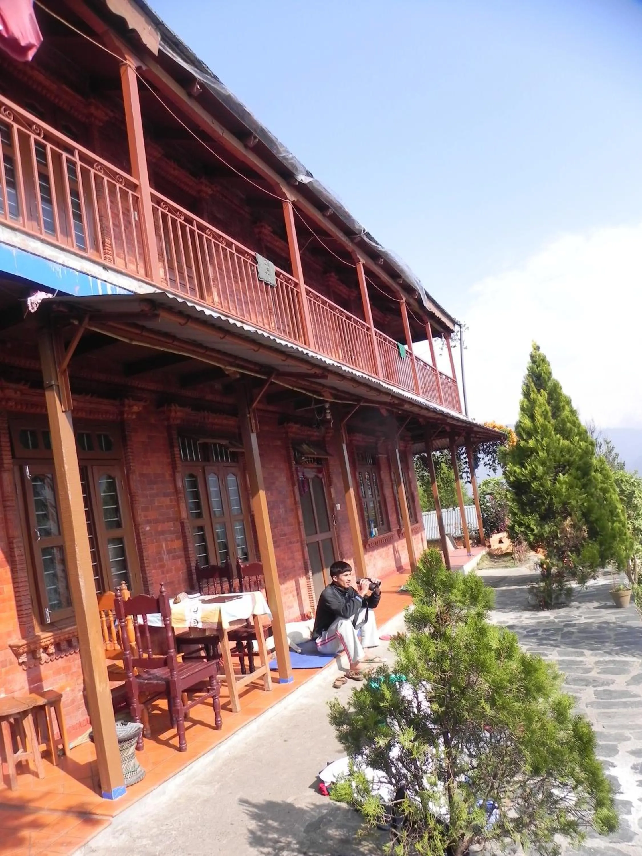 Facade/entrance in Rupa View Guest house