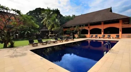 Holiday Garden Hotel