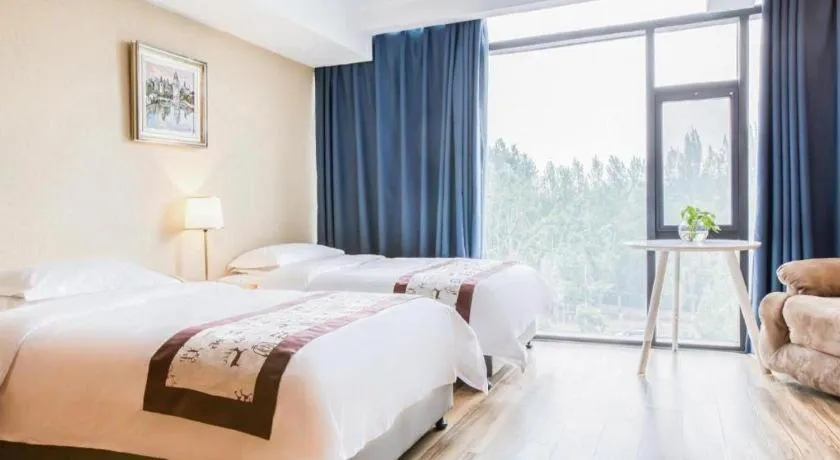 Bed in Changchun Garden Hotel