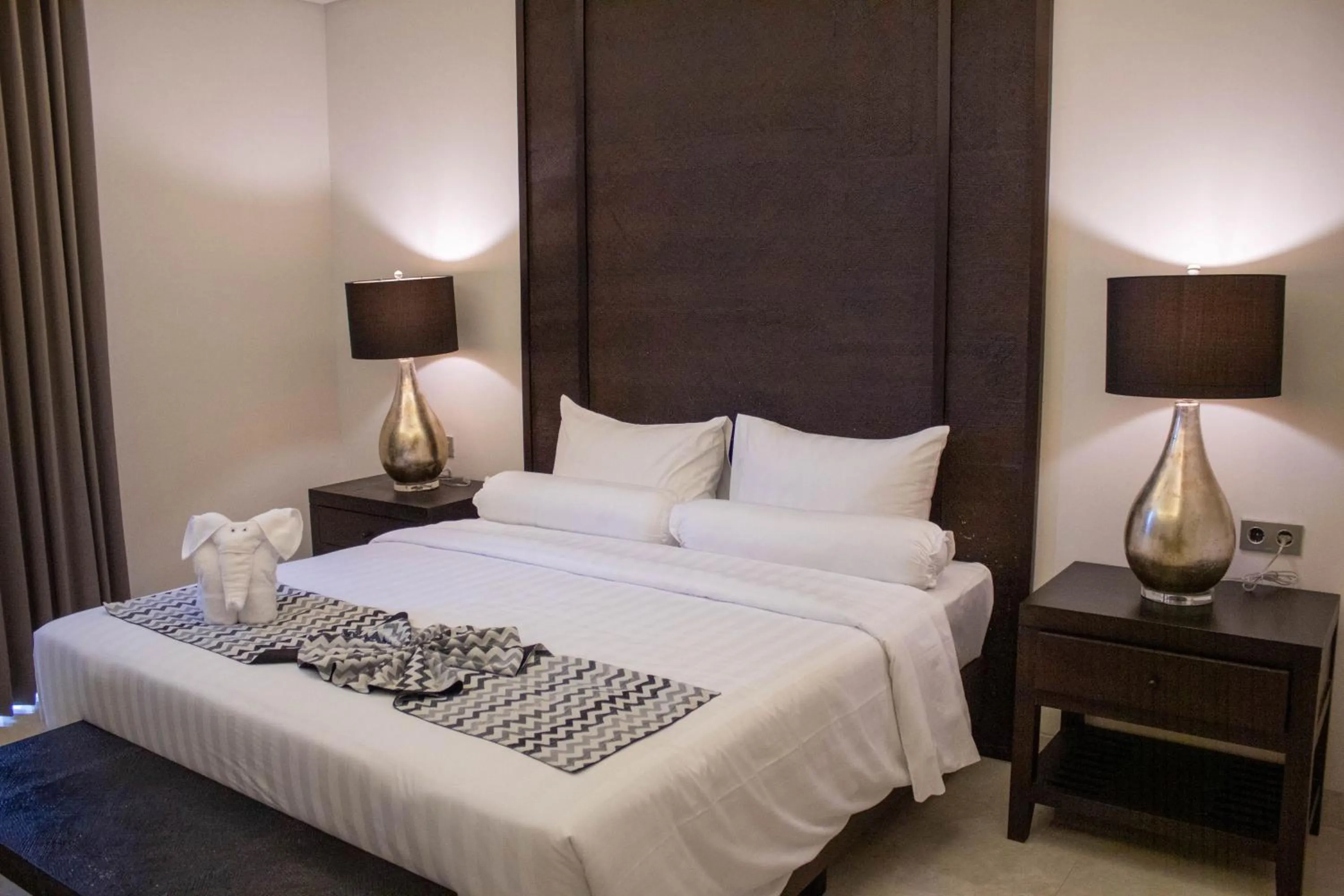 Bed in Azana Garden Hill Resort Blora