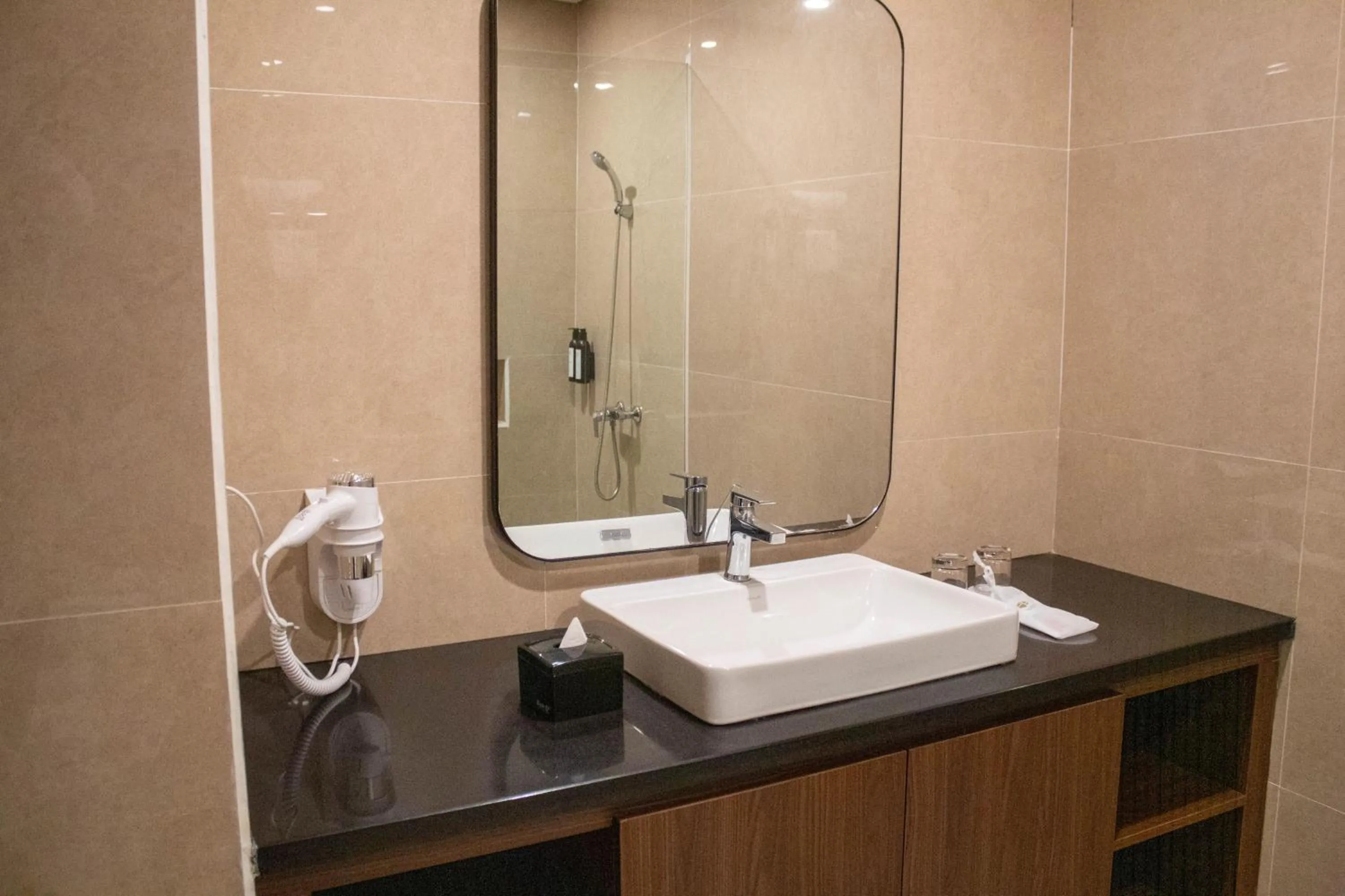 Azana Garden Hill Resort Blora