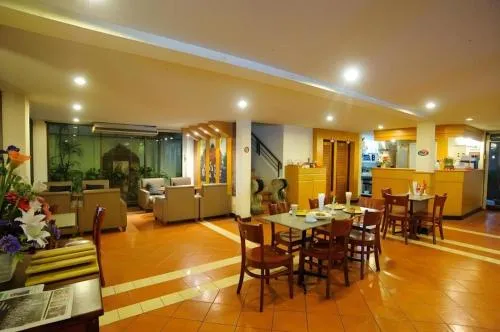 Diamond City Place Hotel