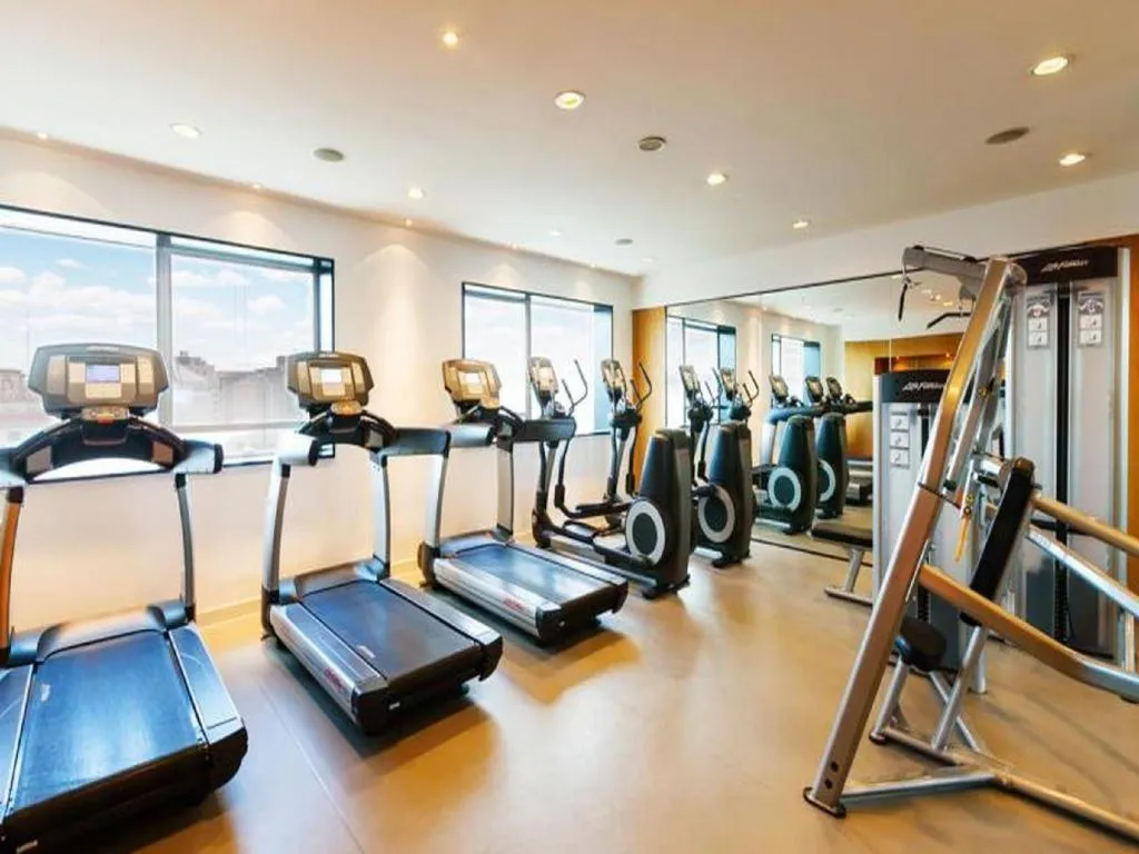 Beijing New World Center Tongpai Hotel